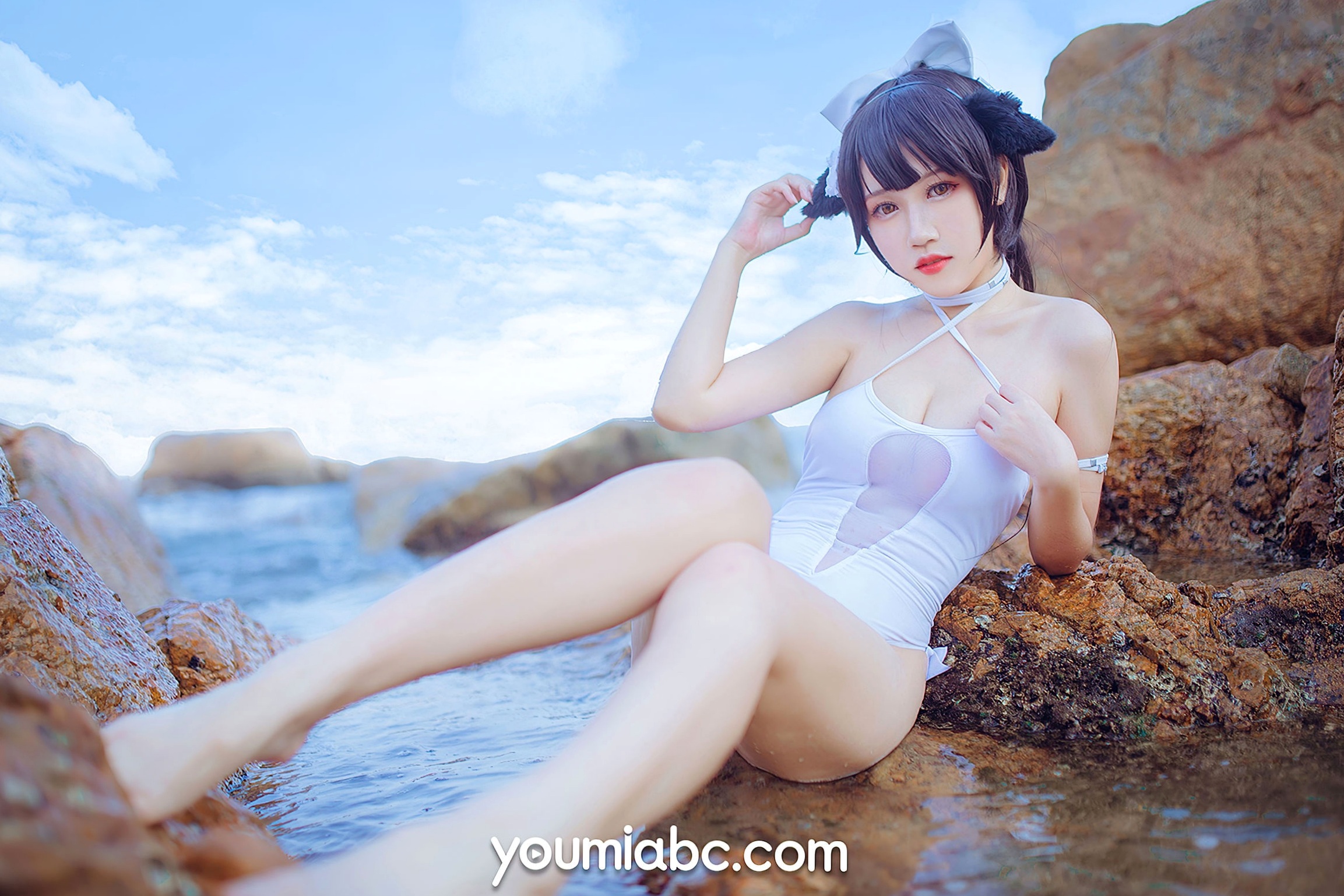 Gallery - YouMi尤蜜：抖娘利世《碧蓝航线》COS泳装大尺度美图，猫耳萌妹海边礁石写真，纯白连体泳衣展现极致诱惑，清新甜美风情万种尤蜜荟 - Chiness Model 角色扮演萌系户外性感诱惑 抖娘利世女神私房照_秀色女神 - image 24