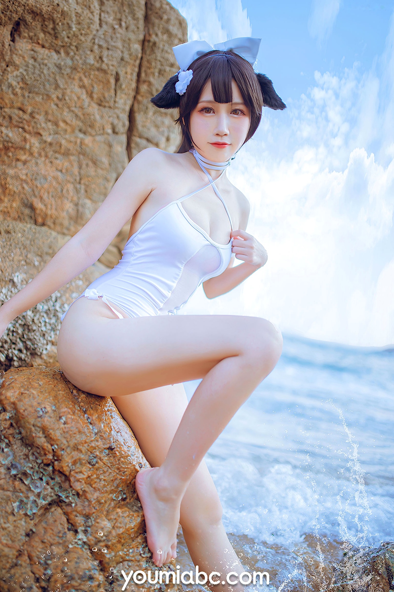 Gallery - YouMi尤蜜：抖娘利世《碧蓝航线》COS泳装大尺度美图，猫耳萌妹海边礁石写真，纯白连体泳衣展现极致诱惑，清新甜美风情万种尤蜜荟 - Chiness Model 角色扮演萌系户外性感诱惑 抖娘利世女神私房照_秀色女神 - image 25