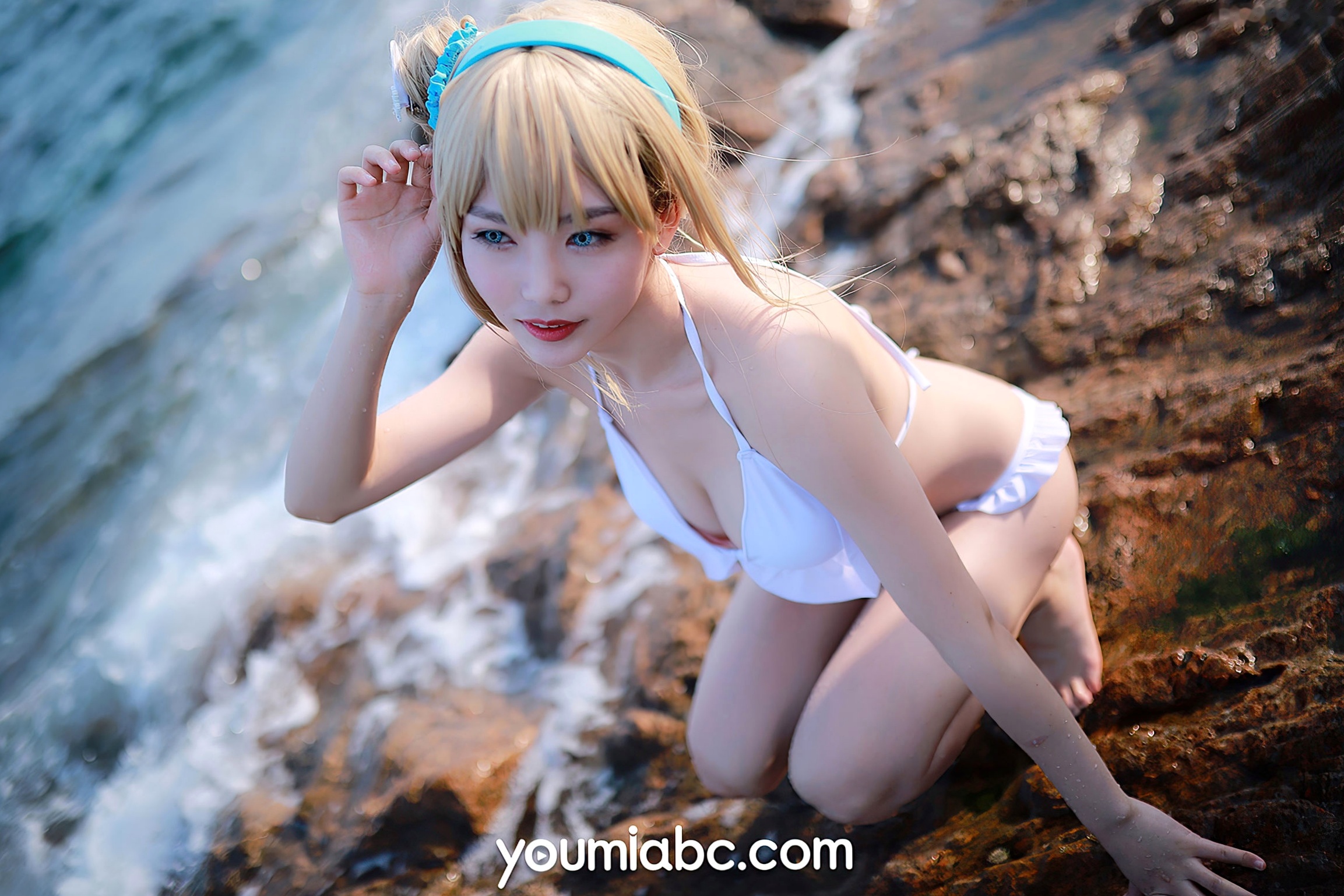 Gallery - YouMi尤蜜-2020.12.09-抖娘利世-《海边的索米》：海边岩石礁滩比基尼性感高清写真性感比基尼清纯尤蜜荟 - Chiness Model 沙滩 抖娘利世女神私房照_秀色女神 - image 12