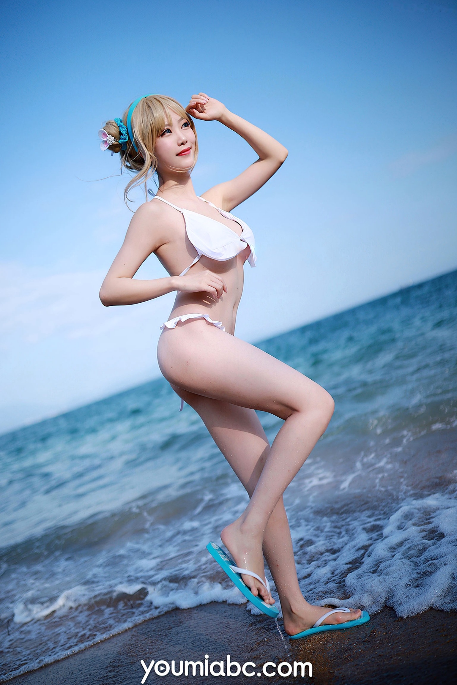 Gallery - YouMi尤蜜-2020.12.09-抖娘利世-《海边的索米》：海边岩石礁滩比基尼性感高清写真性感比基尼清纯尤蜜荟 - Chiness Model 沙滩 抖娘利世女神私房照_秀色女神 - image 17