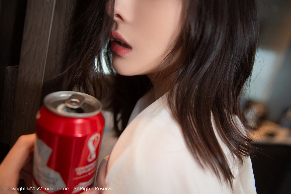 [XiuRen]高清写真图 2022.11.10 No.5836 是小逗逗 短裙美臀