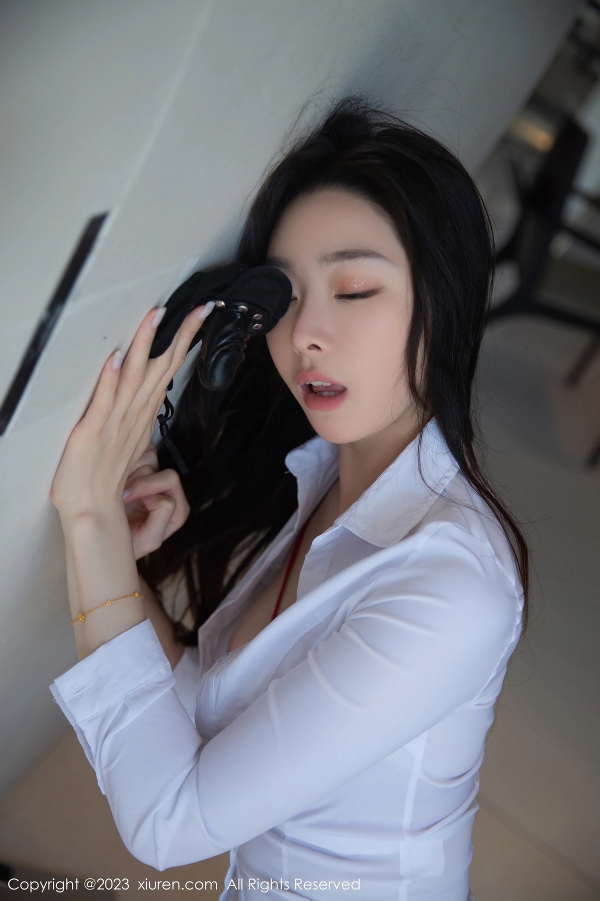 [XiuRen]高清写真图 2023.06.21 No.6960 是小逗逗 丝袜美腿