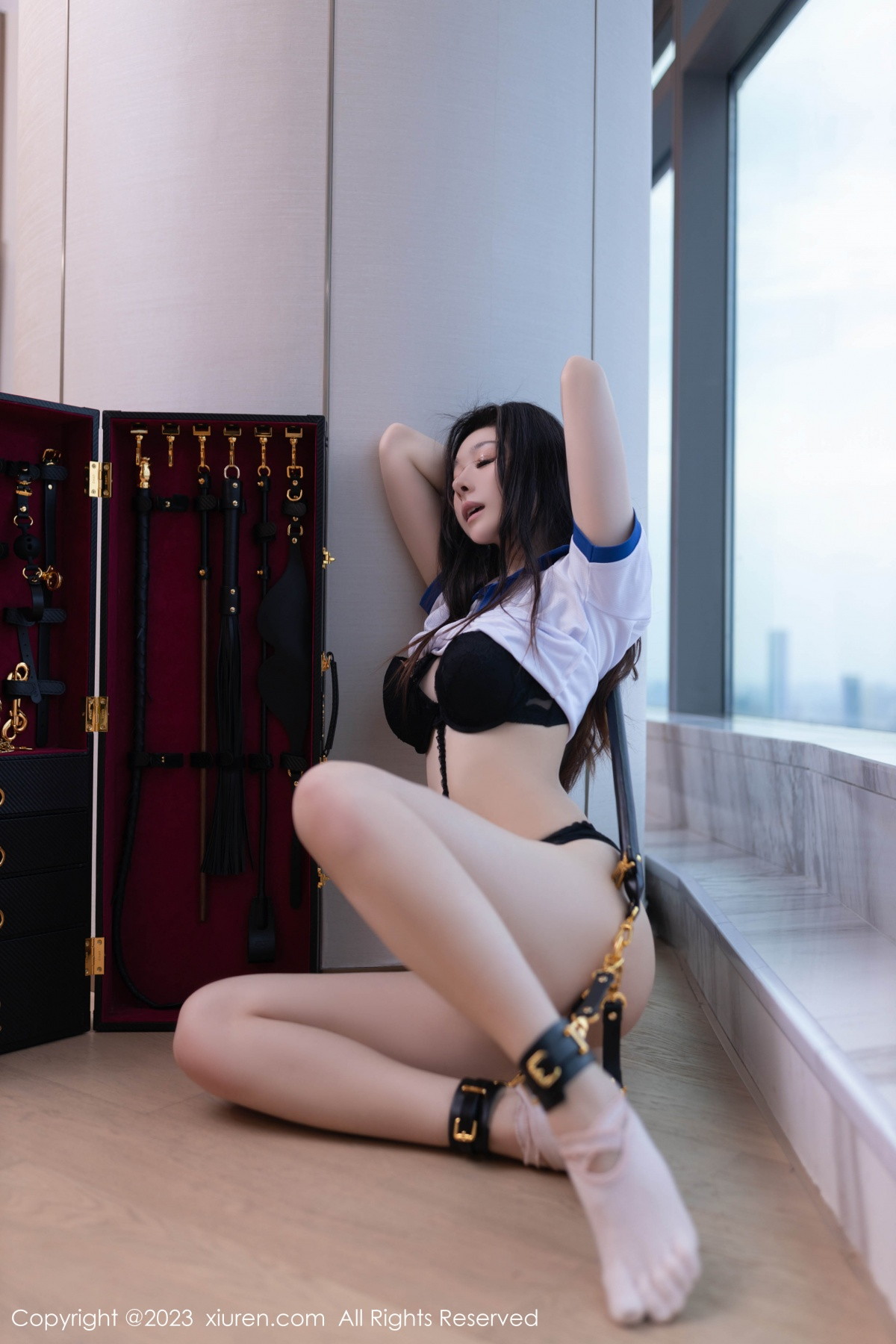 [XiuRen]高清写真图 2023.09.15 No.7396 是小逗逗 运动服美腿