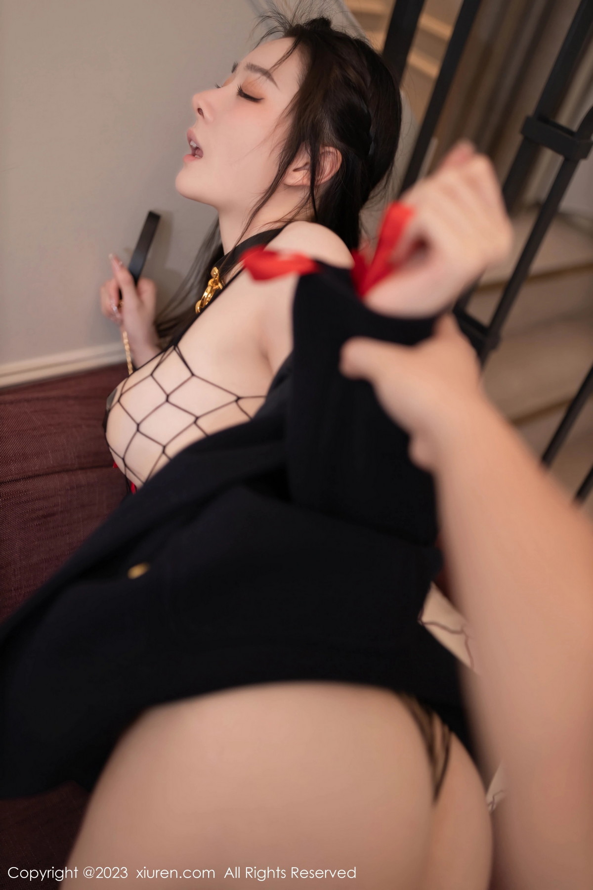 [XiuRen]高清写真图 2023.10.08 No.7474 小逗逗 黑丝美腿