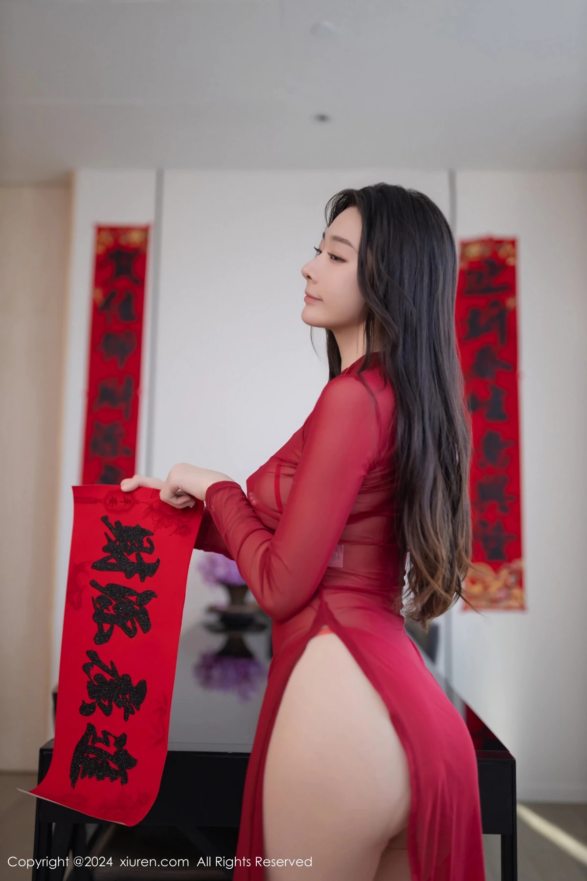 [XiuRen]高清写真图 2024.02.07 No.8085 小逗逗 性感美腿