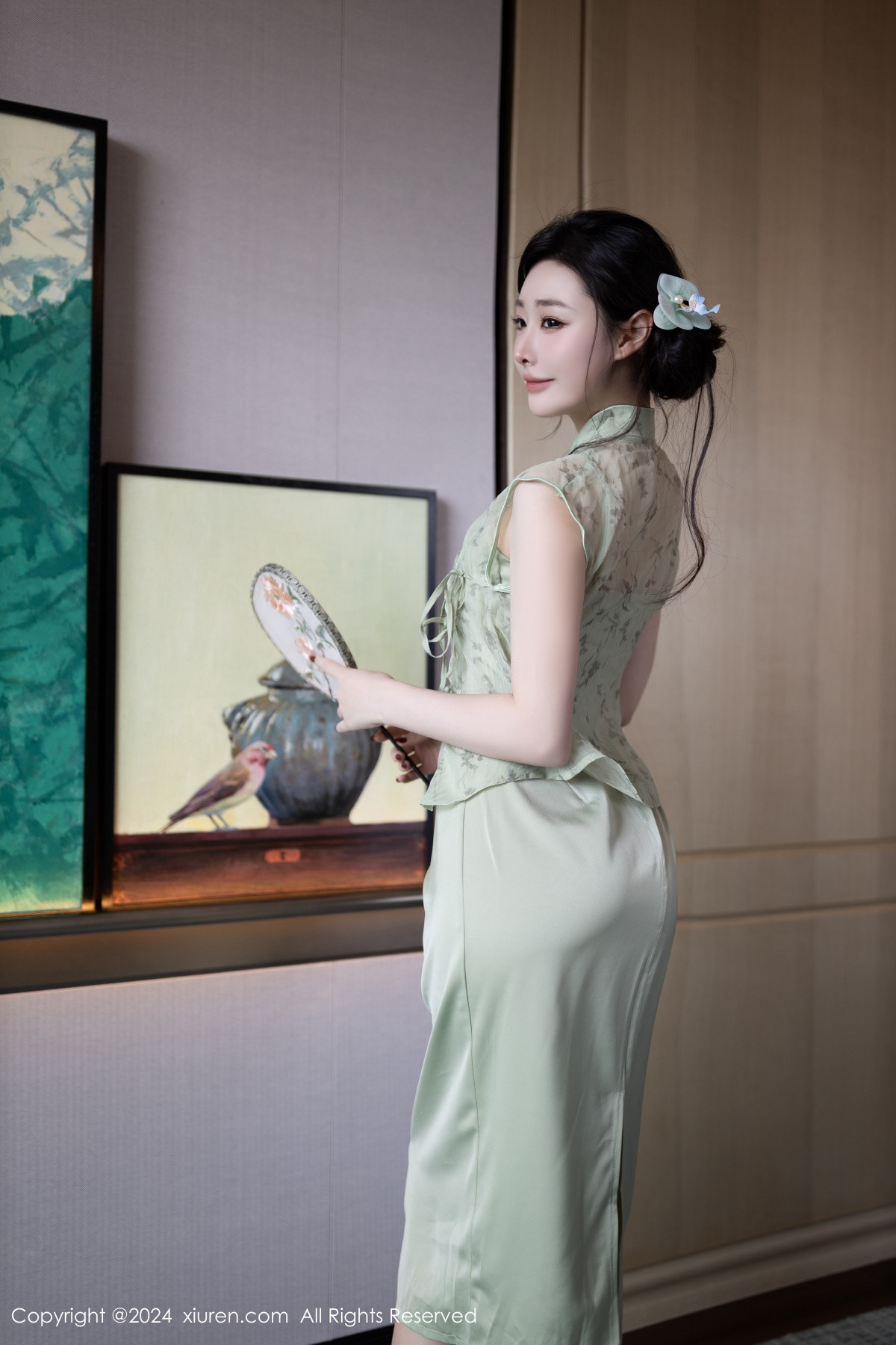 [XiuRen]高清写真图 2024.09.06 No.9124 小逗逗 丝袜美腿