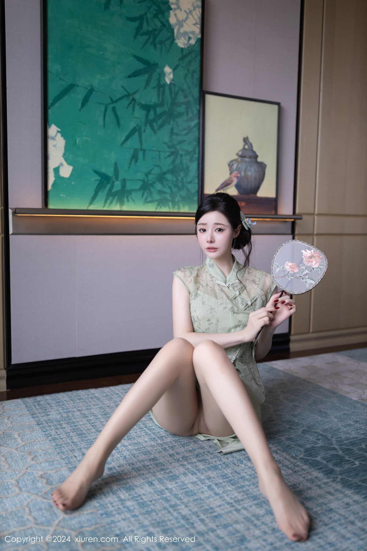 [XiuRen]高清写真图 2024.09.06 No.9124 小逗逗 丝袜美腿