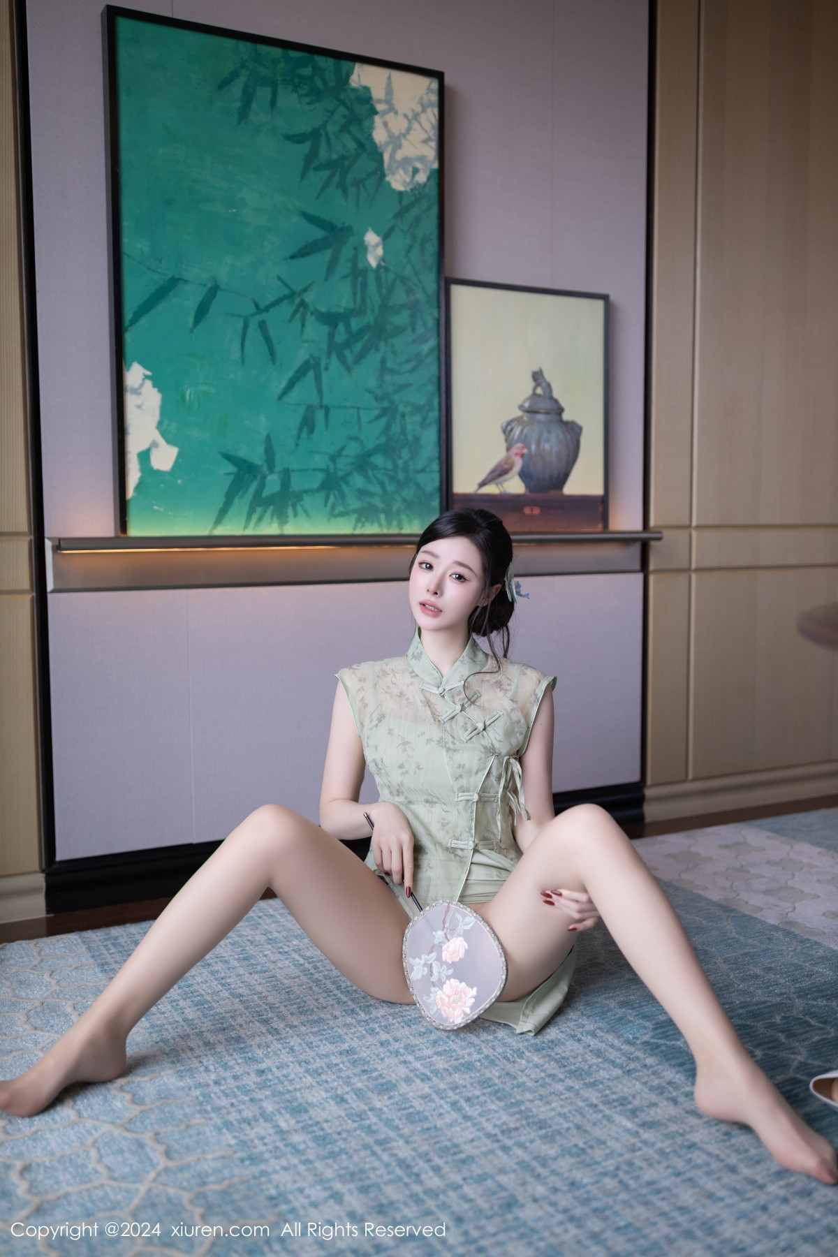 [XiuRen]高清写真图 2024.09.06 No.9124 小逗逗 丝袜美腿
