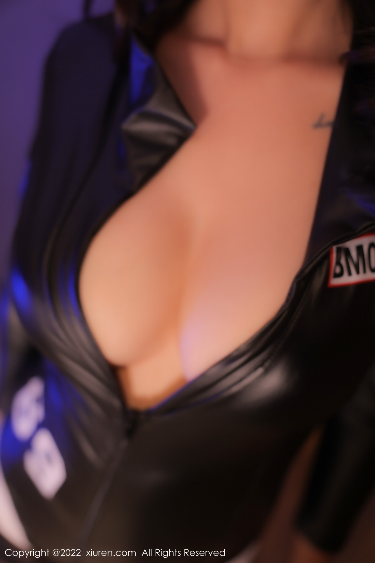 [XiuRen]高清写真图 2022.11.02 No.5794 夏沫沫tifa 黑丝美腿