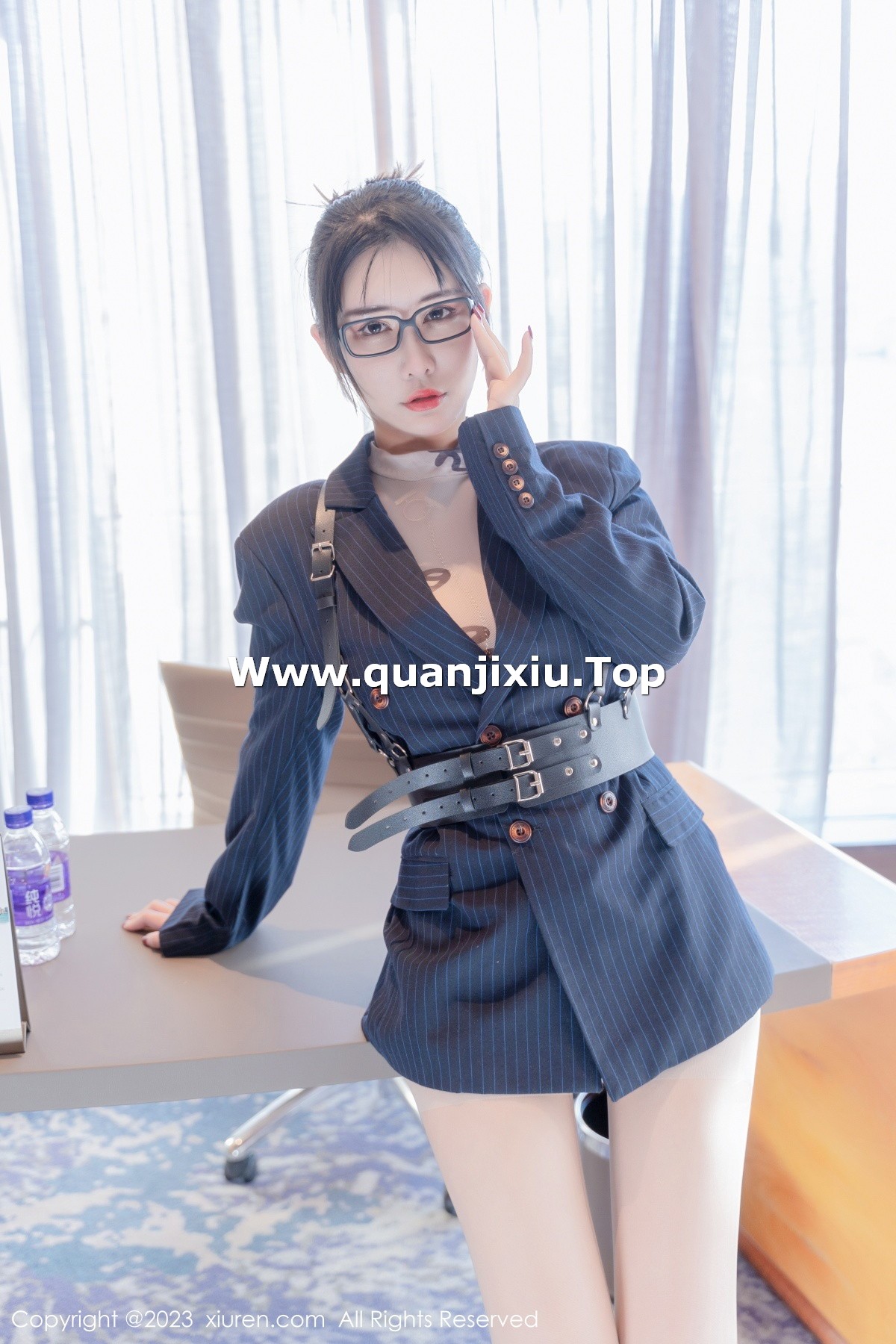 [XiuRen]高清写真图 2023.02.13 No.6255 夏沫沫tifa 丝袜美腿