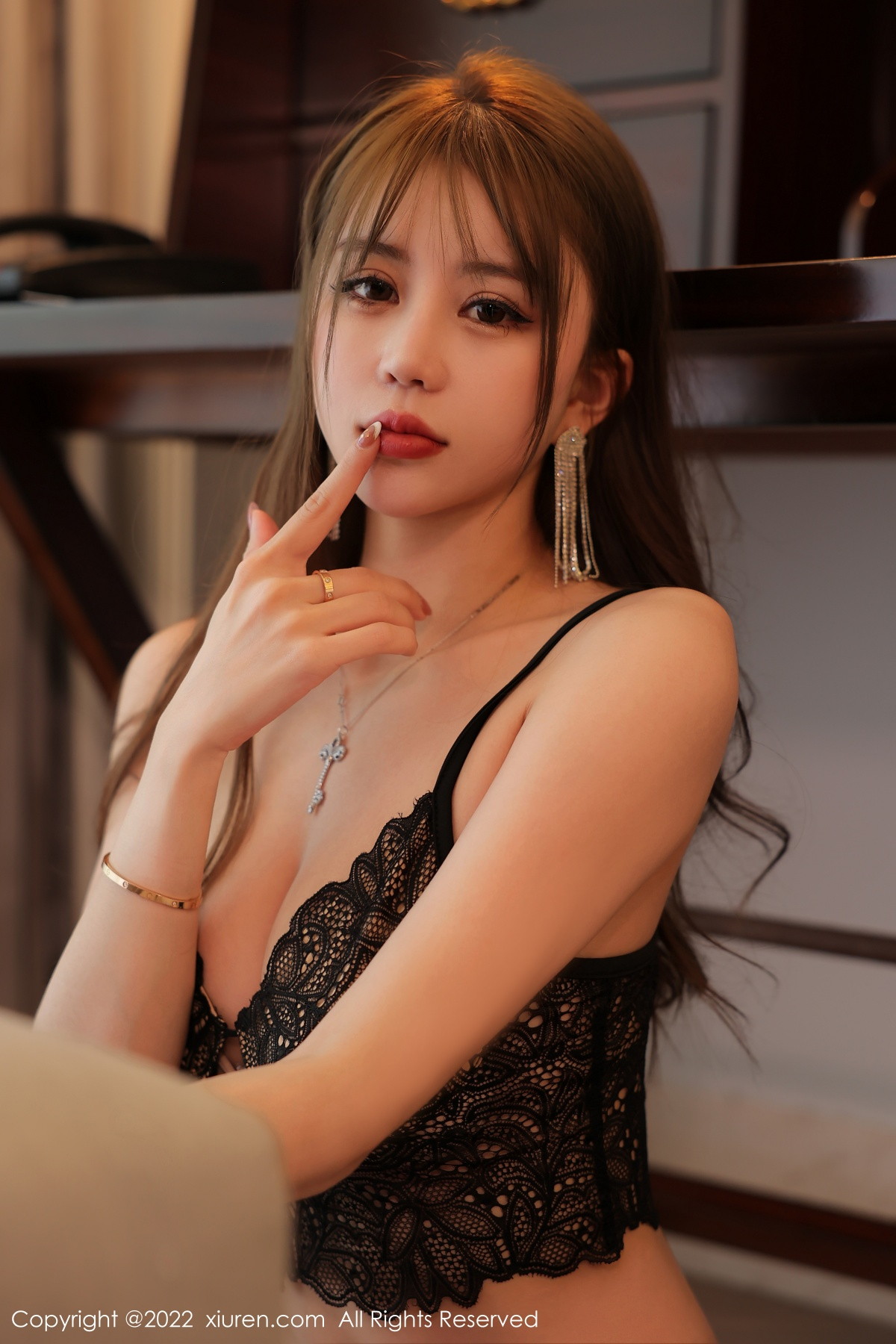 [XiuRen]高清写真图 2022.11.08 No.5822 tina_甜仔 海南旅拍