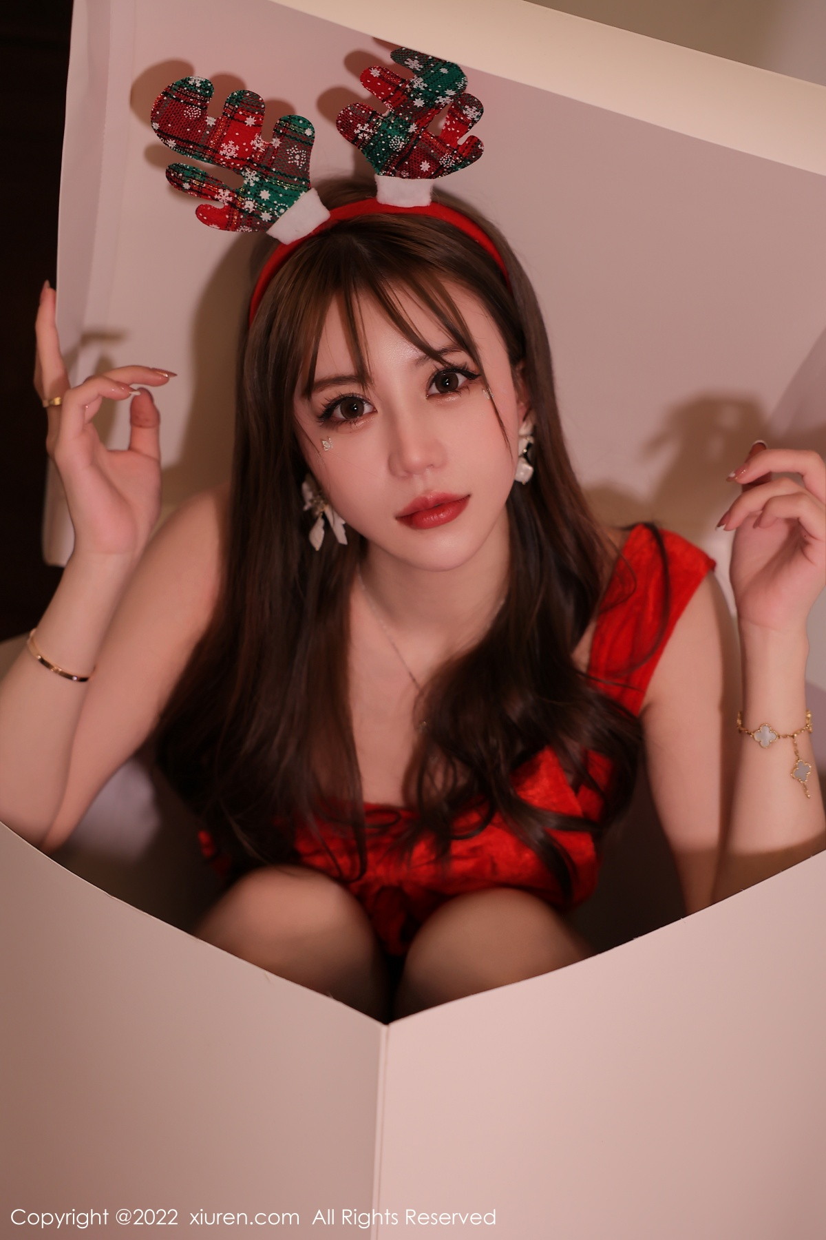 [XiuRen]高清写真图 2022.12.22 No.6031 tina_甜仔 海南旅拍