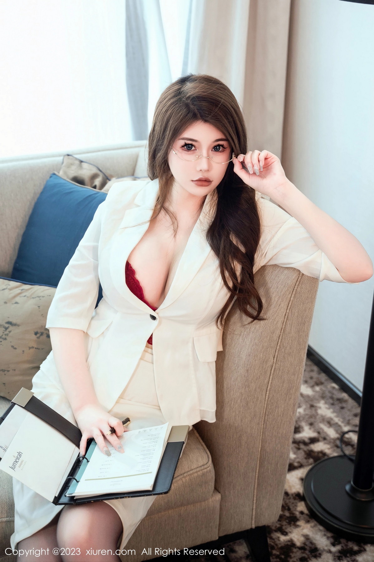 [XiuRen]高清写真图 2023.11.23 No.7706 甜妮 丰腴美臀
