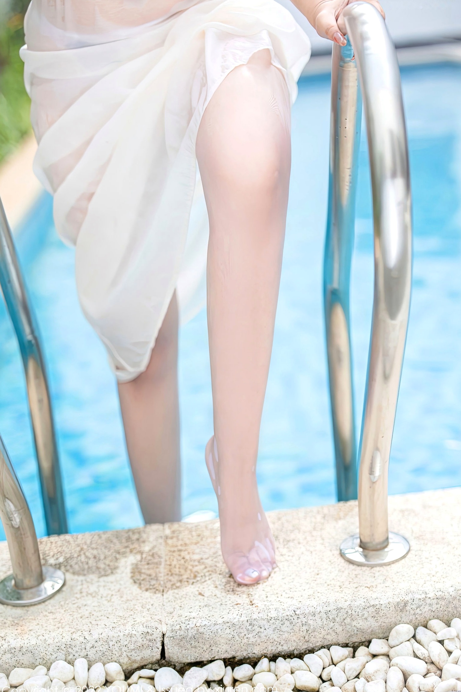 Gallery - YouMi尤蜜荟 - Chiness Model 862期：张思允Nice女神，泳池清凉湿身白色连衣裙，极致诱惑私房美图尤蜜荟 - Chiness Model 性感游泳池湿身女神 张思允女神私房照_秀色女神 - image 32