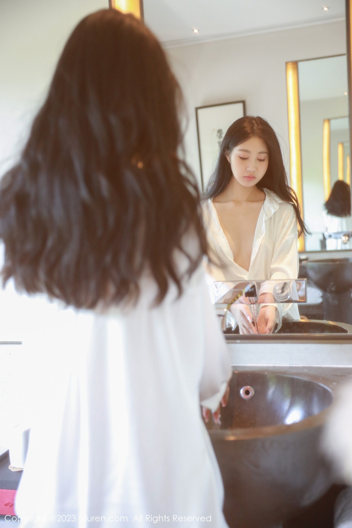 [XiuRen]高清写真图 2023.01.29 No.6183 谢晚晚 丰腴美臀