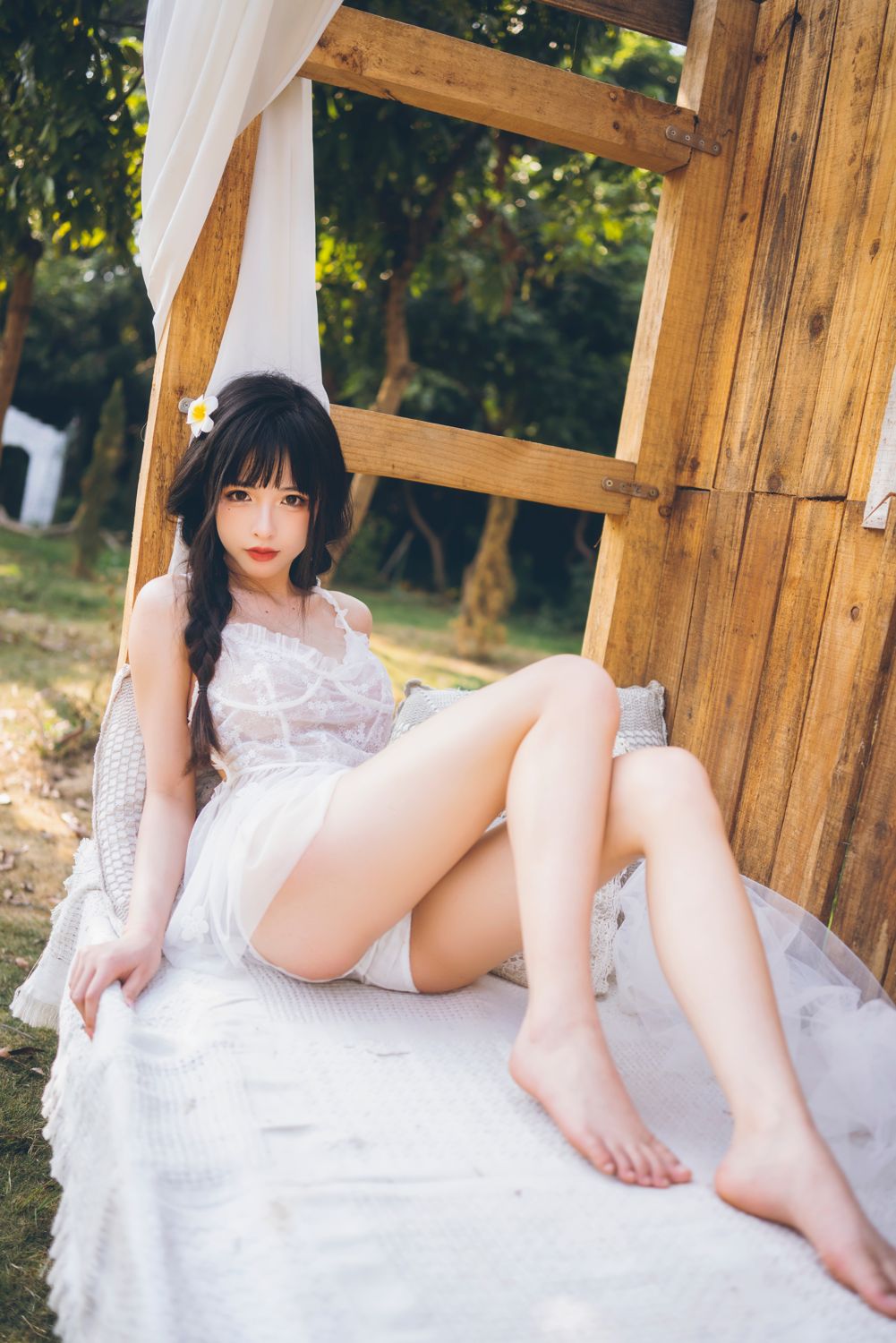 清水由乃 - 田园蕾丝裙