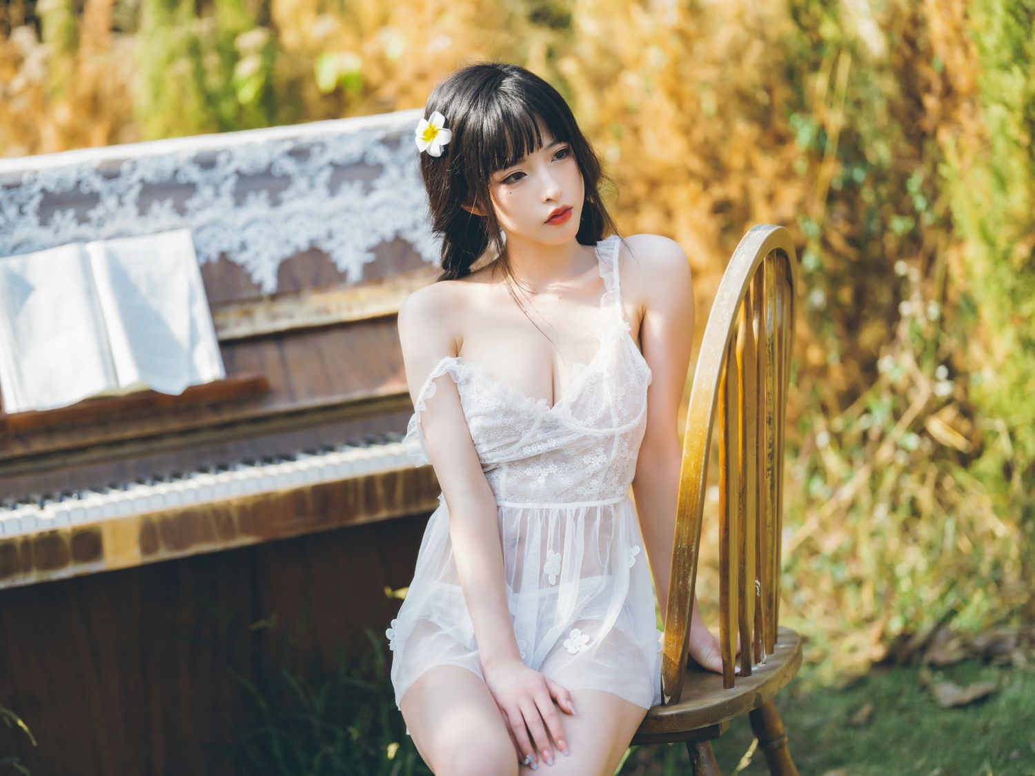 清水由乃 - 田园蕾丝裙