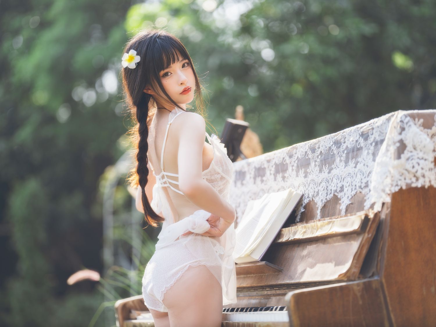 清水由乃 - 田园蕾丝裙