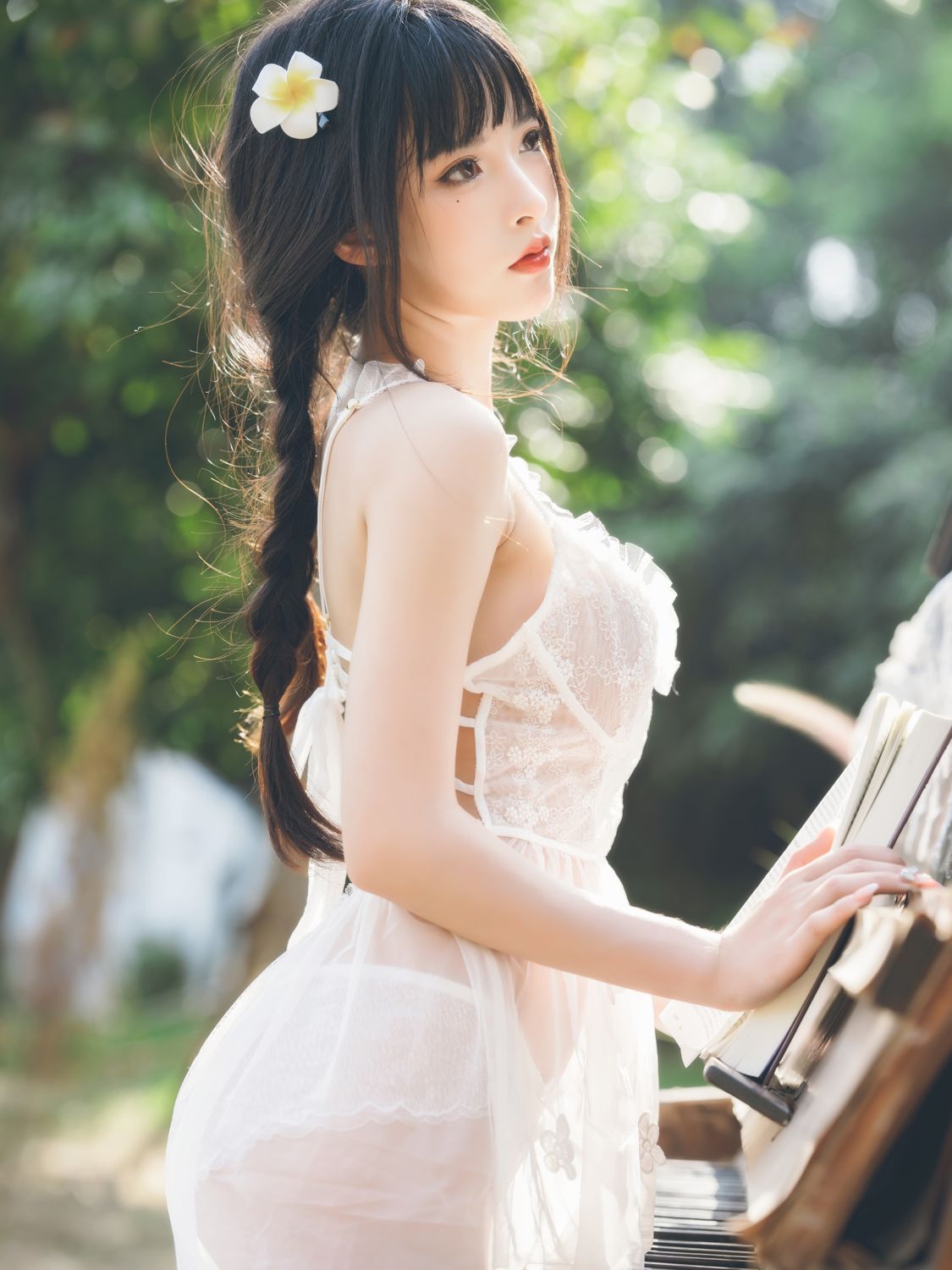 清水由乃 - 田园蕾丝裙