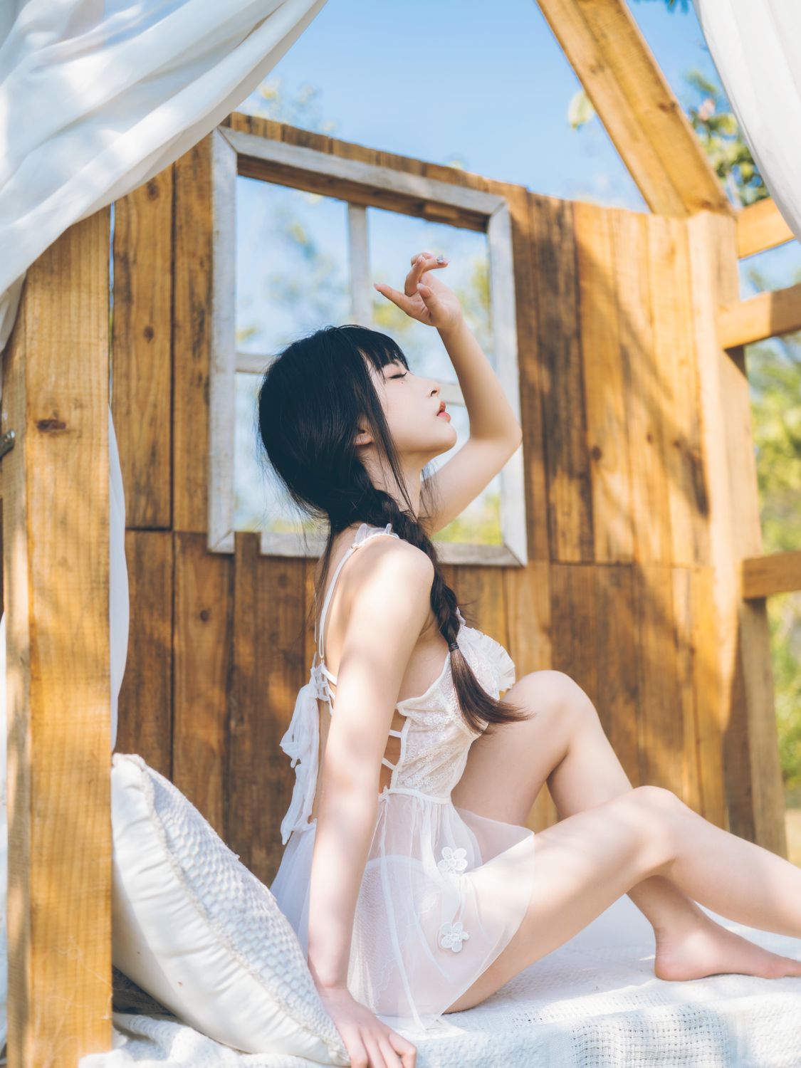 清水由乃 - 田园蕾丝裙