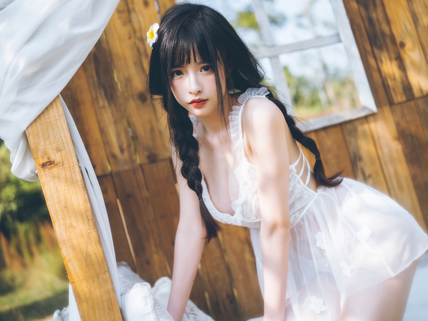 清水由乃 - 田园蕾丝裙
