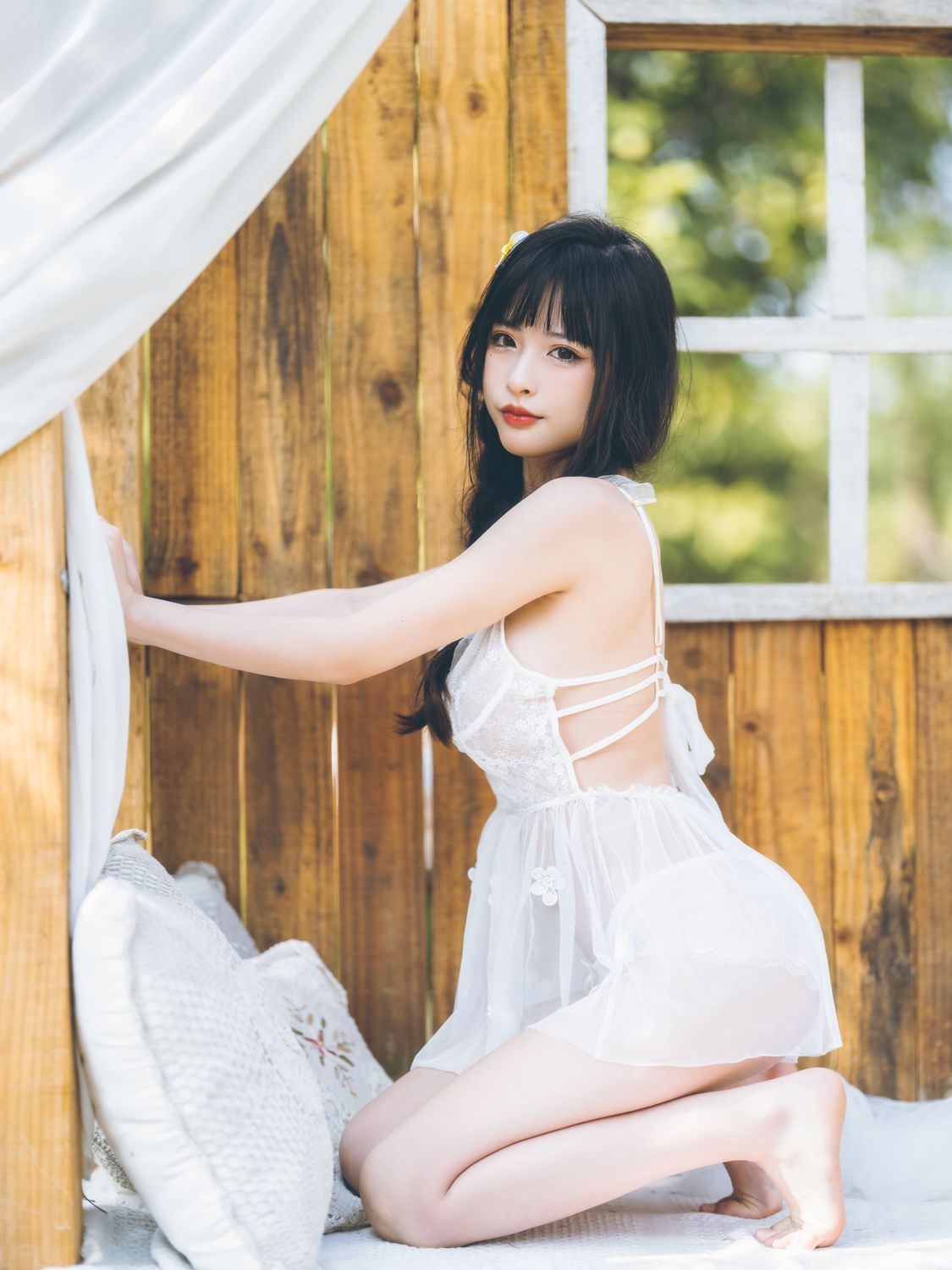 清水由乃 - 田园蕾丝裙