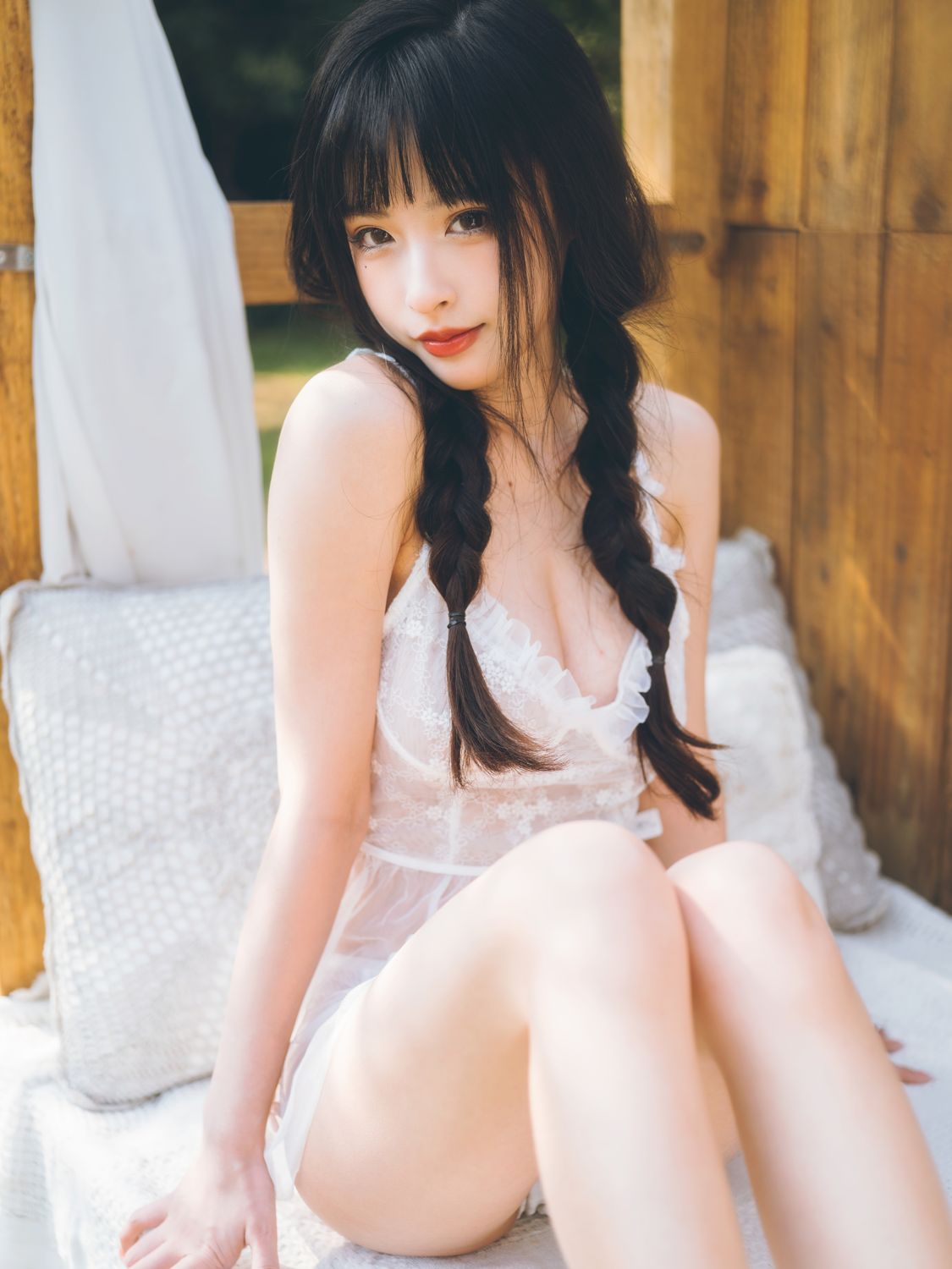 清水由乃 - 田园蕾丝裙