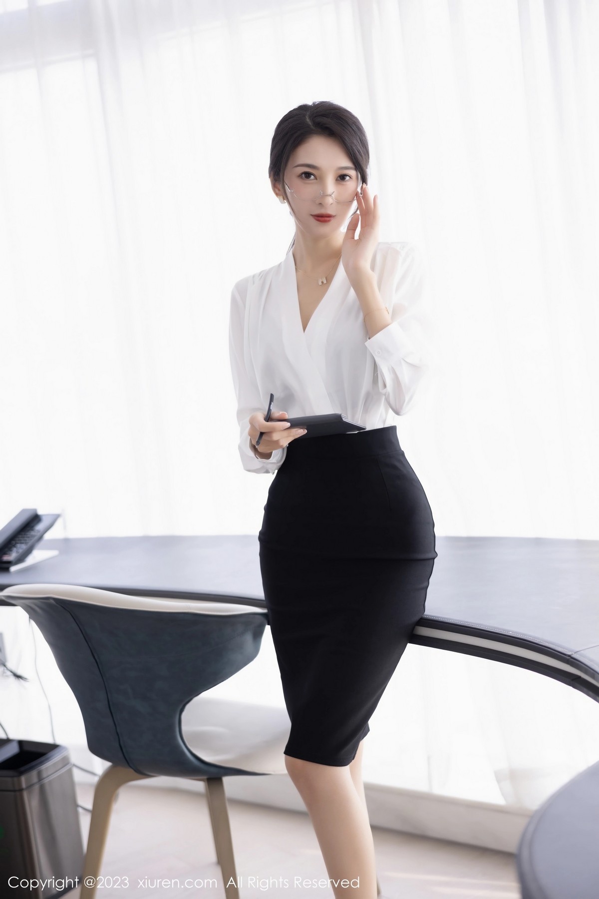 [XiuRen]高清写真图 2023.03.20 No.6439 林乐一 短裙美腿