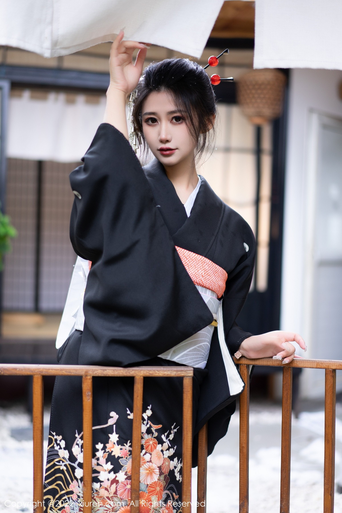 [XiuRen]高清写真图 2022.11.30 No.5932 laura阿姣 和服美腿