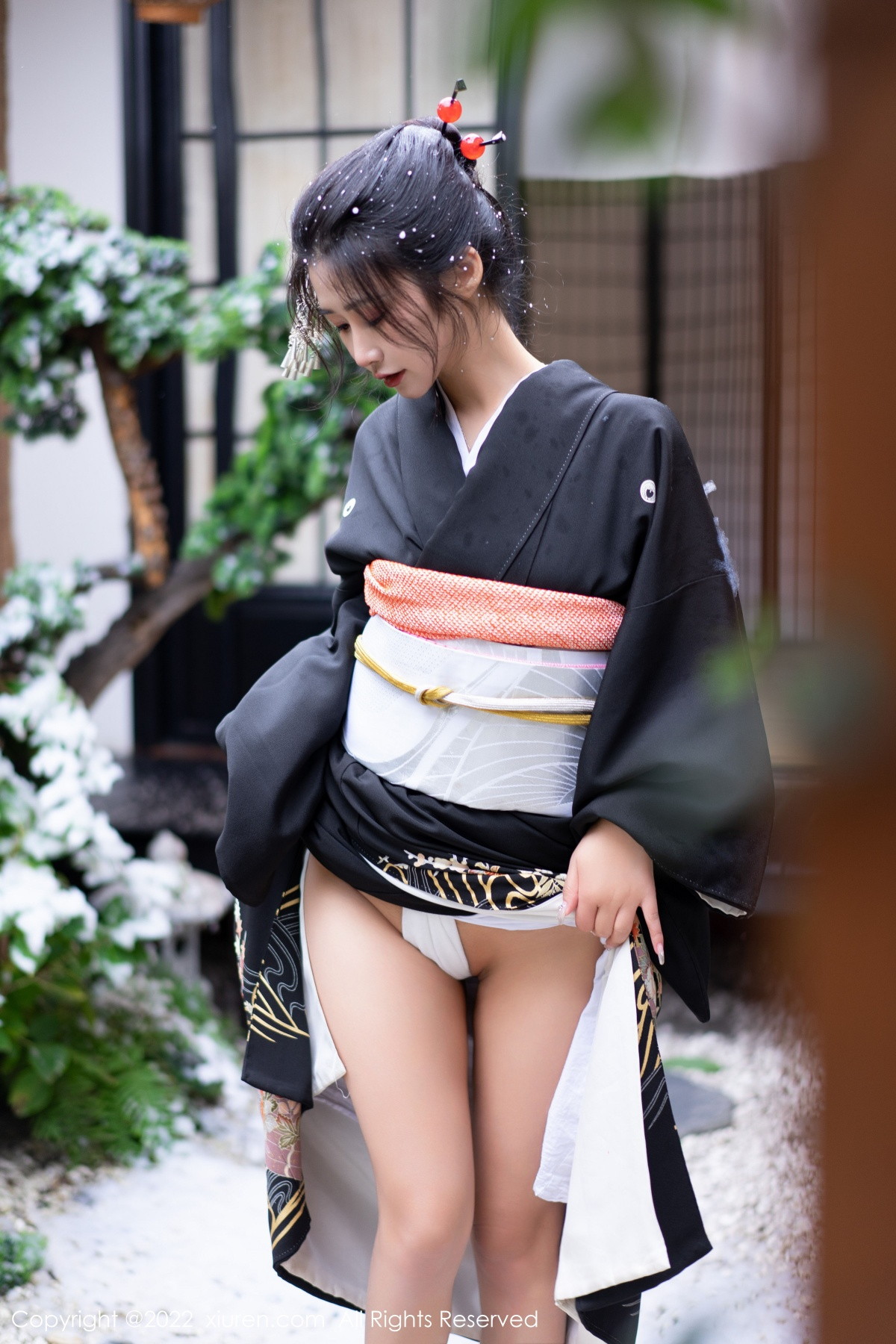 [XiuRen]高清写真图 2022.11.30 No.5932 laura阿姣 和服美腿