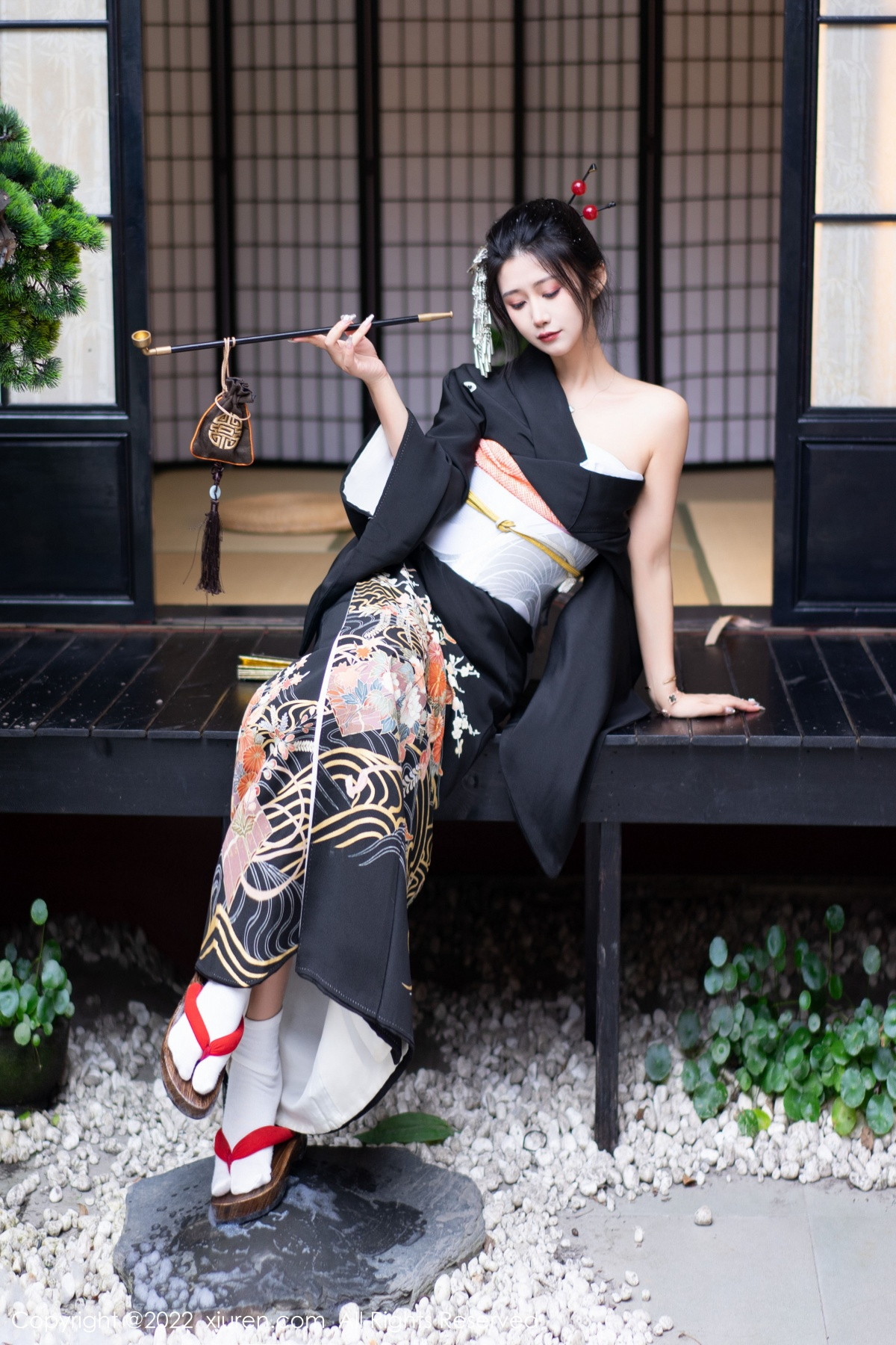 [XiuRen]高清写真图 2022.11.30 No.5932 laura阿姣 和服美腿