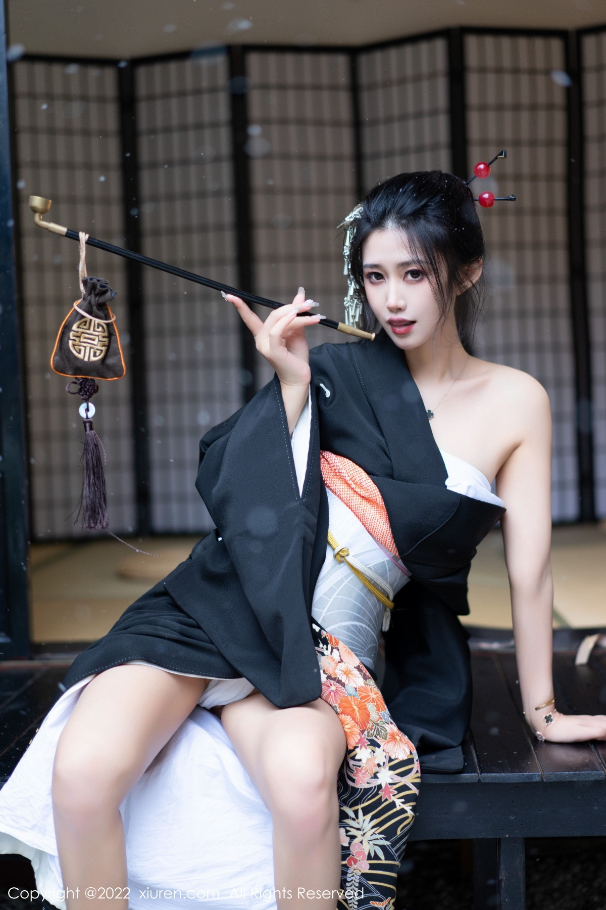 [XiuRen]高清写真图 2022.11.30 No.5932 laura阿姣 和服美腿