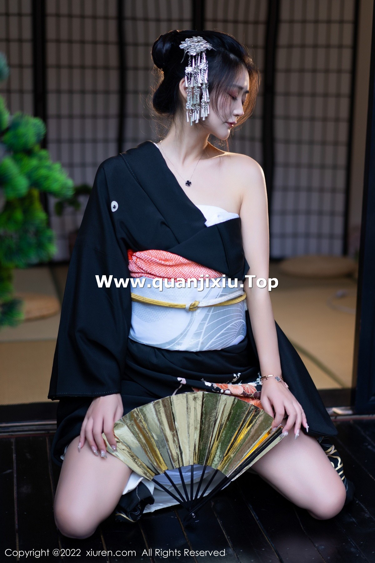 [XiuRen]高清写真图 2022.11.30 No.5932 laura阿姣 和服美腿