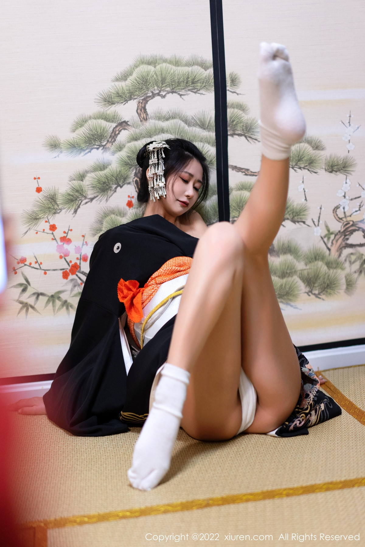 [XiuRen]高清写真图 2022.11.30 No.5932 laura阿姣 和服美腿