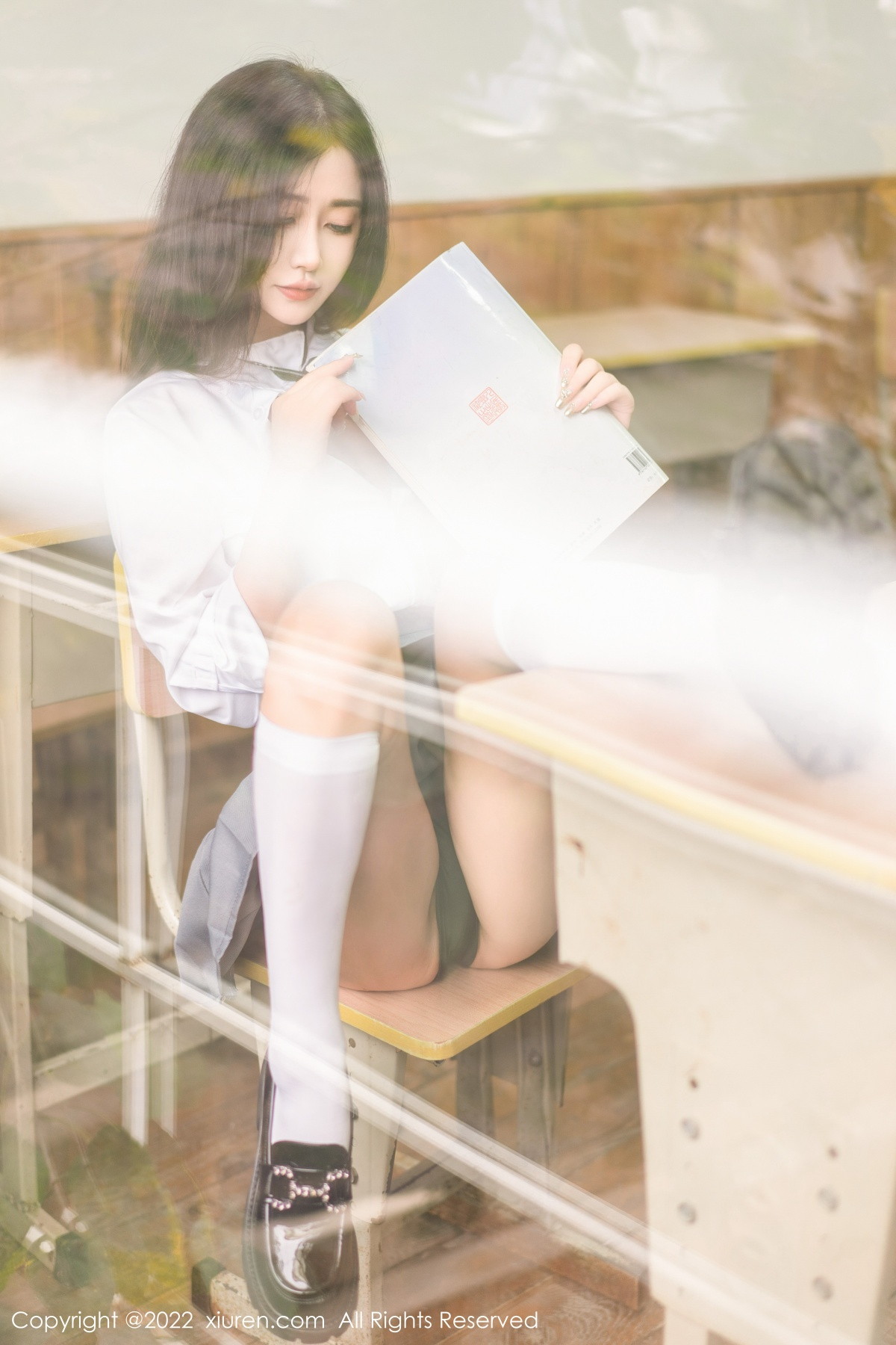 [XiuRen]高清写真图 2022.12.08 No.5970 laura阿姣 短裙美腿