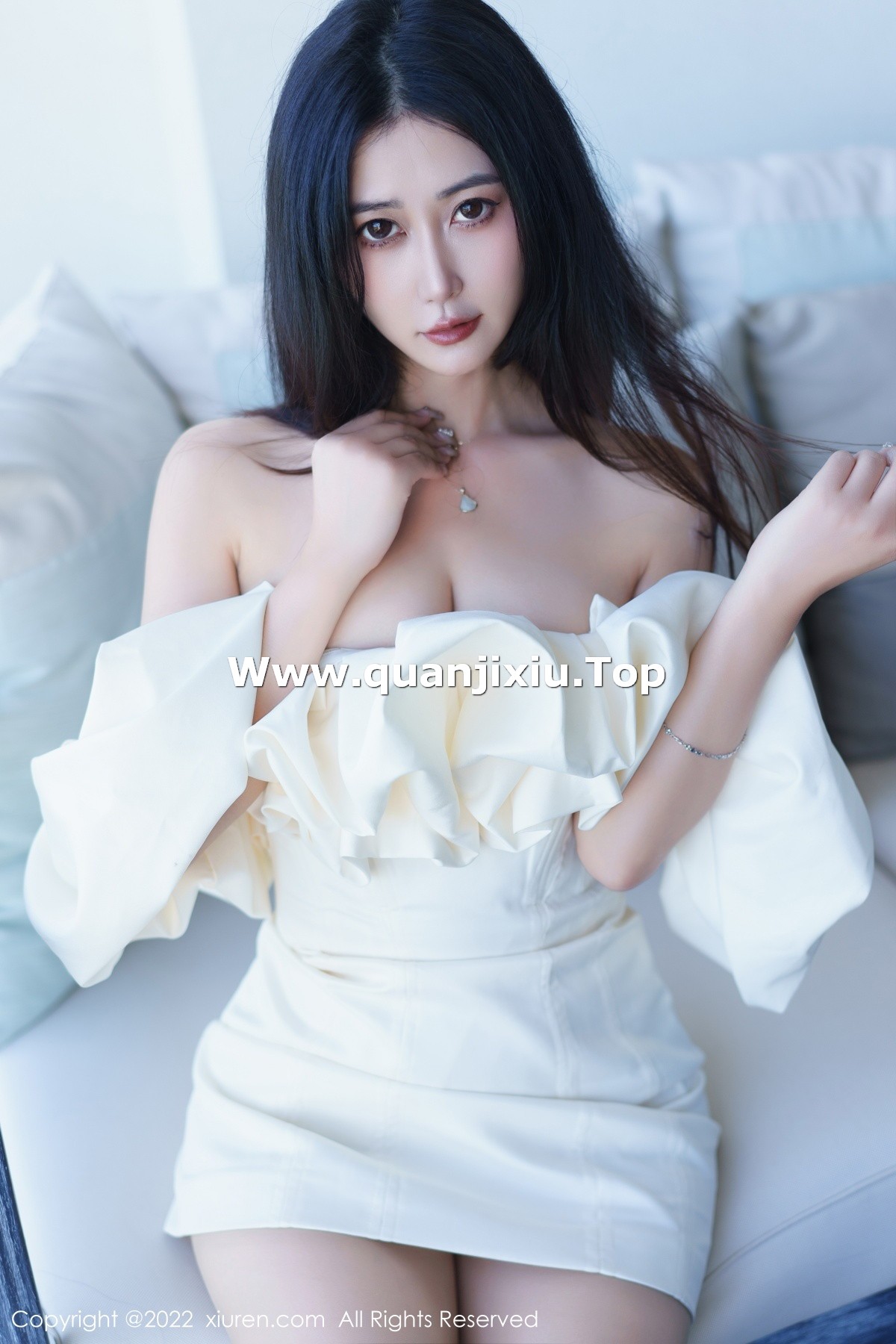 [XiuRen]高清写真图 2022.12.22 No.6032 laura阿姣 三亚旅拍