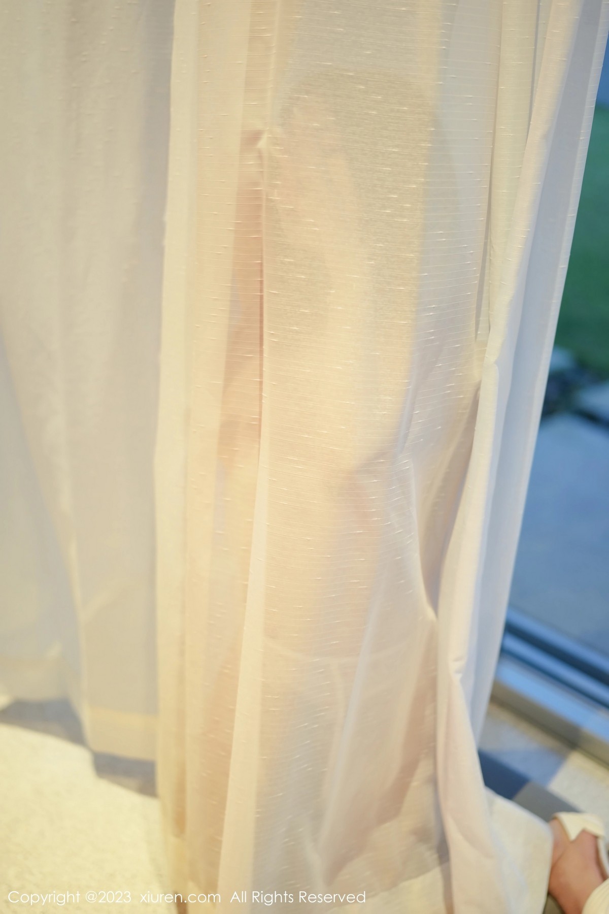 [XiuRen]高清写真图 2023.05.12 No.6729 laura阿姣 妩媚美腿