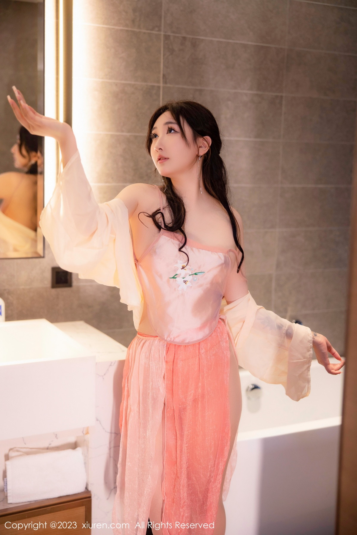 [XiuRen]高清写真图 2023.02.14 No.6262 江真真 古装美臀