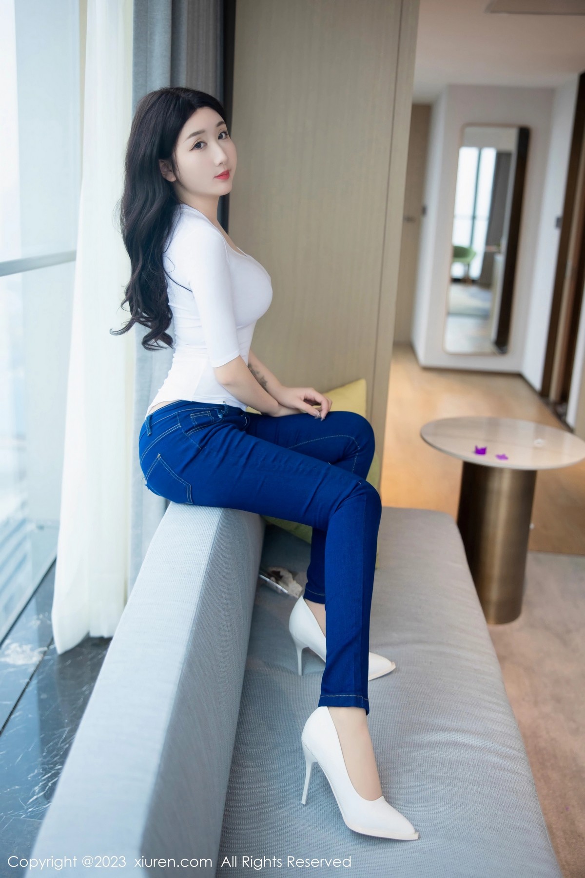 [XiuRen]高清写真图 2023.04.13 No.6570 江真真 牛仔裤美臀