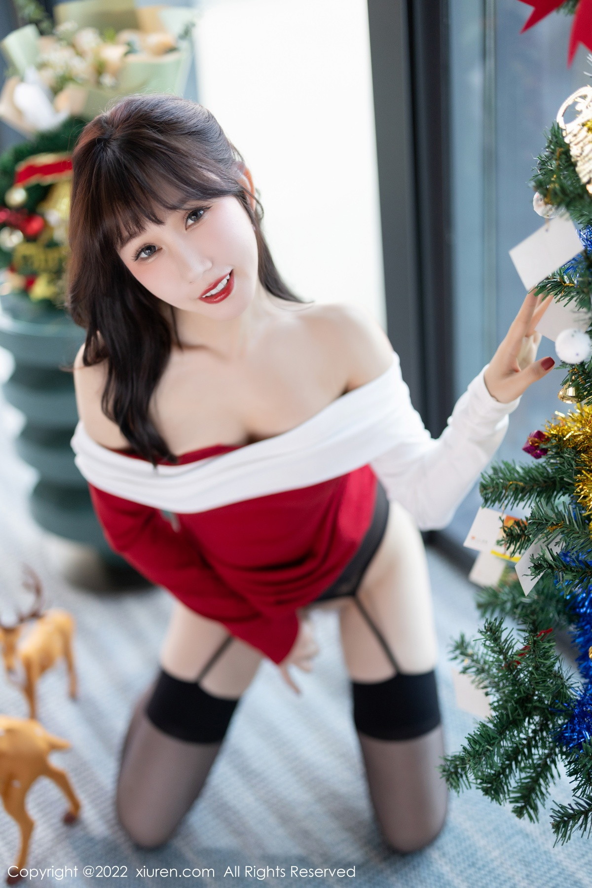 [XiuRen]高清写真图 2022.12.19 No.6015 波巧酱 黑丝美腿