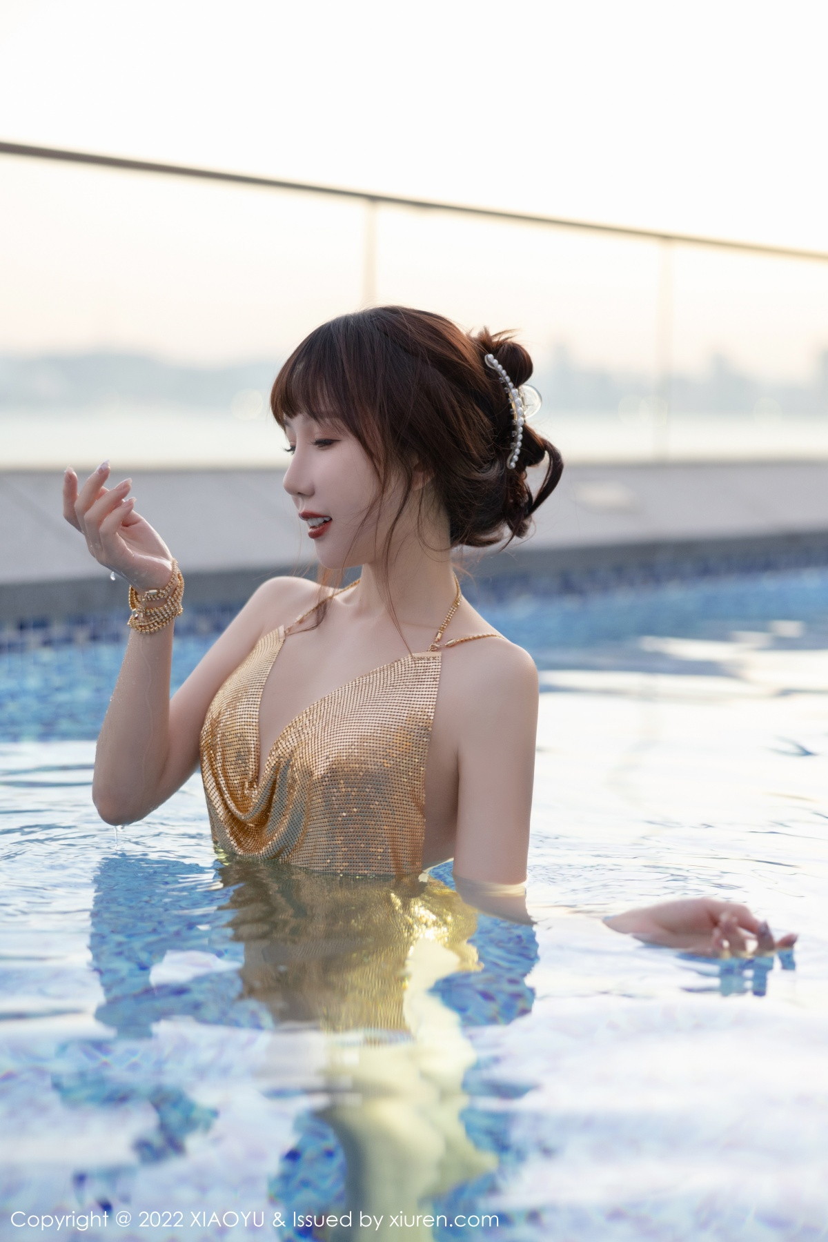 [XIAOYU]高清写真图 2022.10.26 VOL.890 波巧酱 泳池美腿