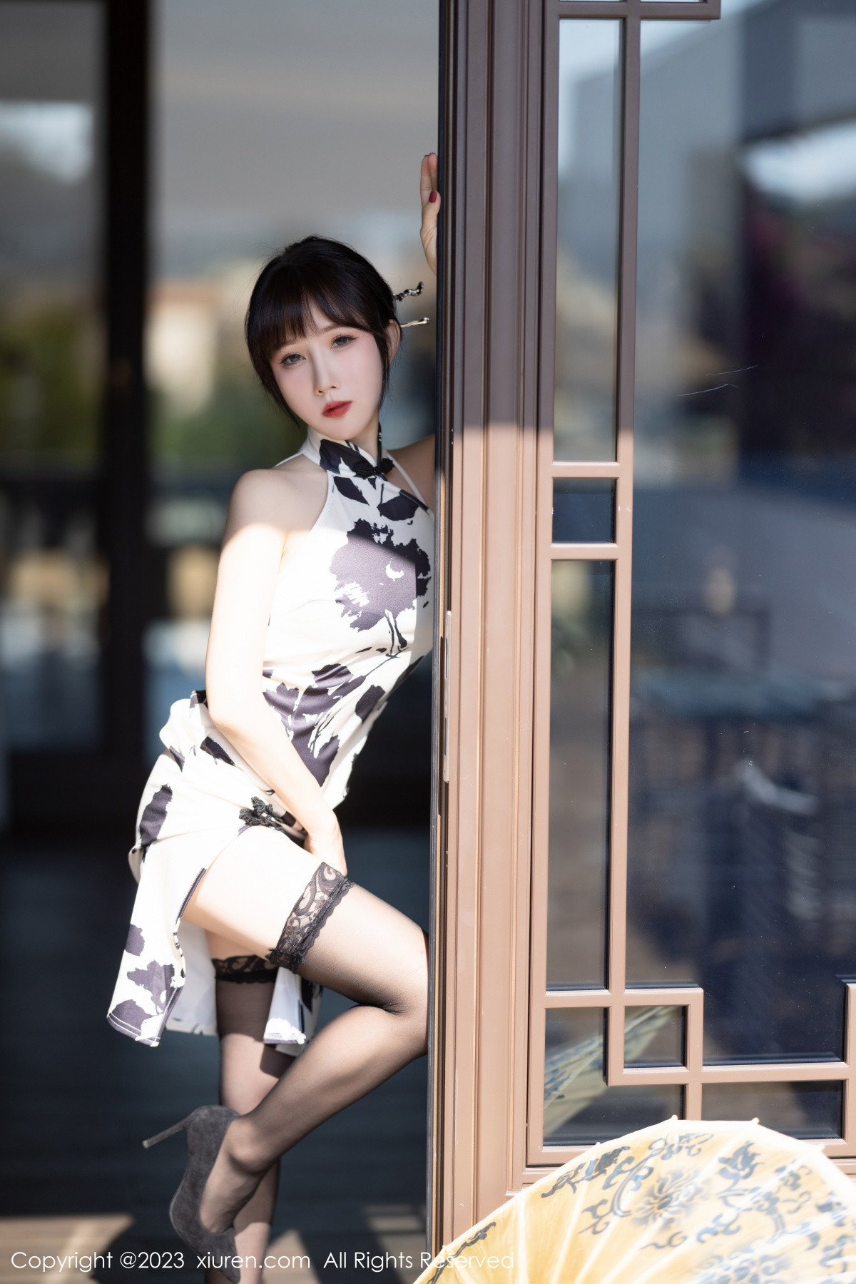 [XiuRen]高清写真图 2023.02.09 No.6241 波巧酱 旗袍美腿