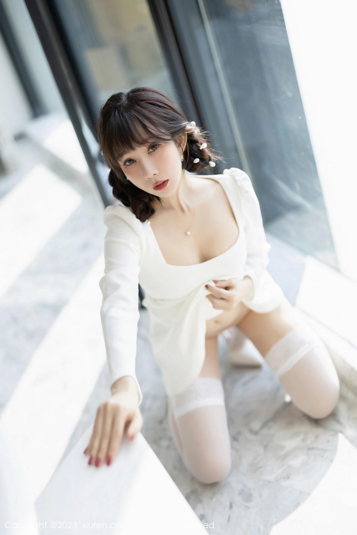 [XiuRen]高清写真图 2023.04.06 No.6528 波巧酱 丝袜美腿