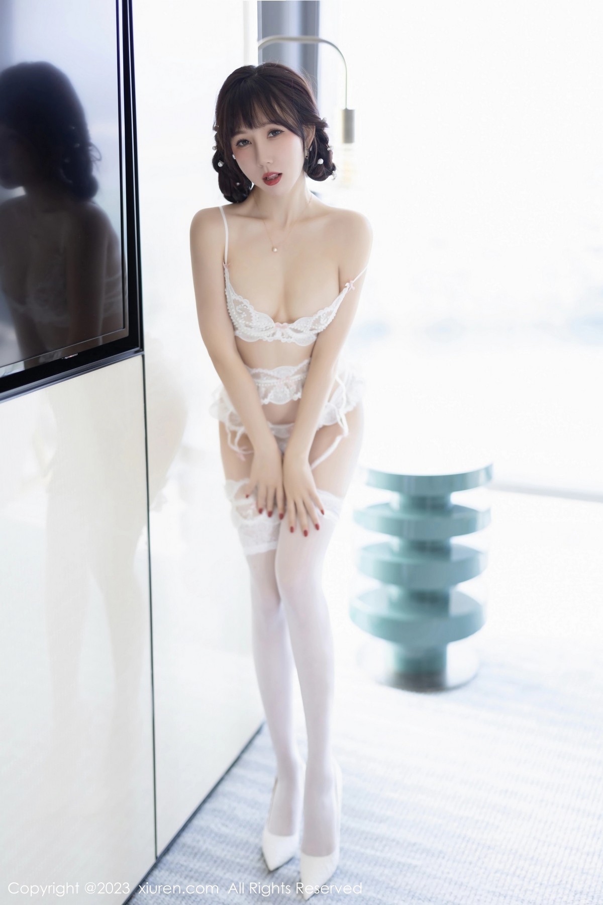 [XiuRen]高清写真图 2023.04.06 No.6528 波巧酱 丝袜美腿