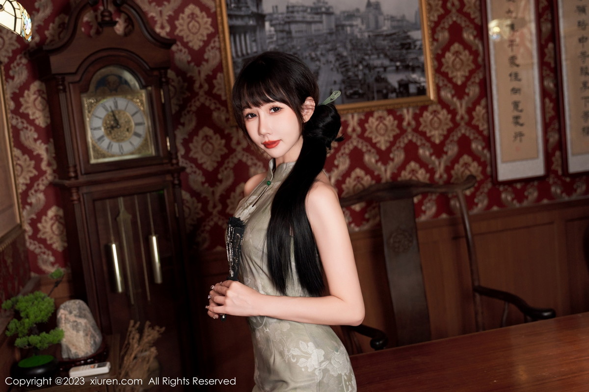 [XiuRen]高清写真图 2023.09.05 No.7337 波巧酱 丝袜美腿