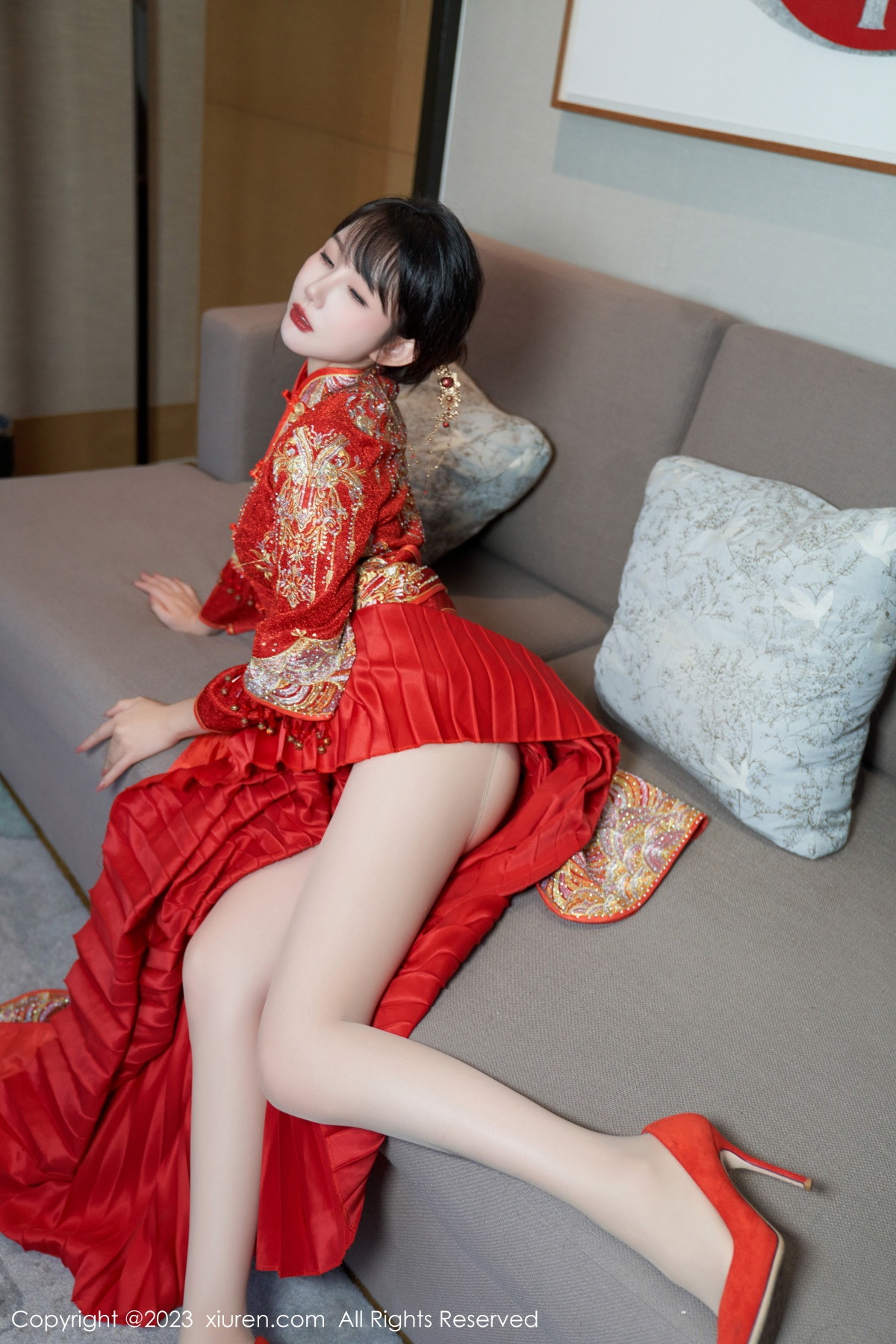 [XiuRen]高清写真图 2023.11.28 No.7729 波巧酱 新娘美腿