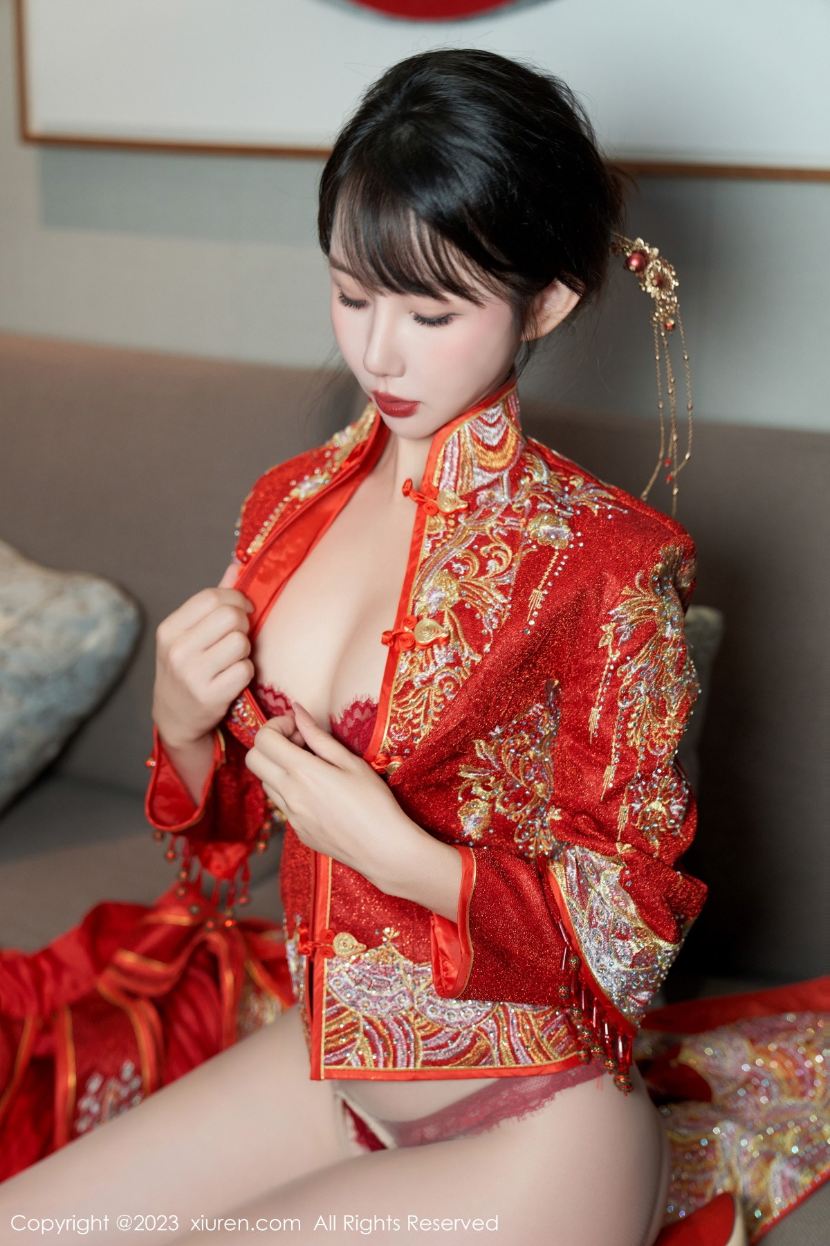 [XiuRen]高清写真图 2023.11.28 No.7729 波巧酱 新娘美腿
