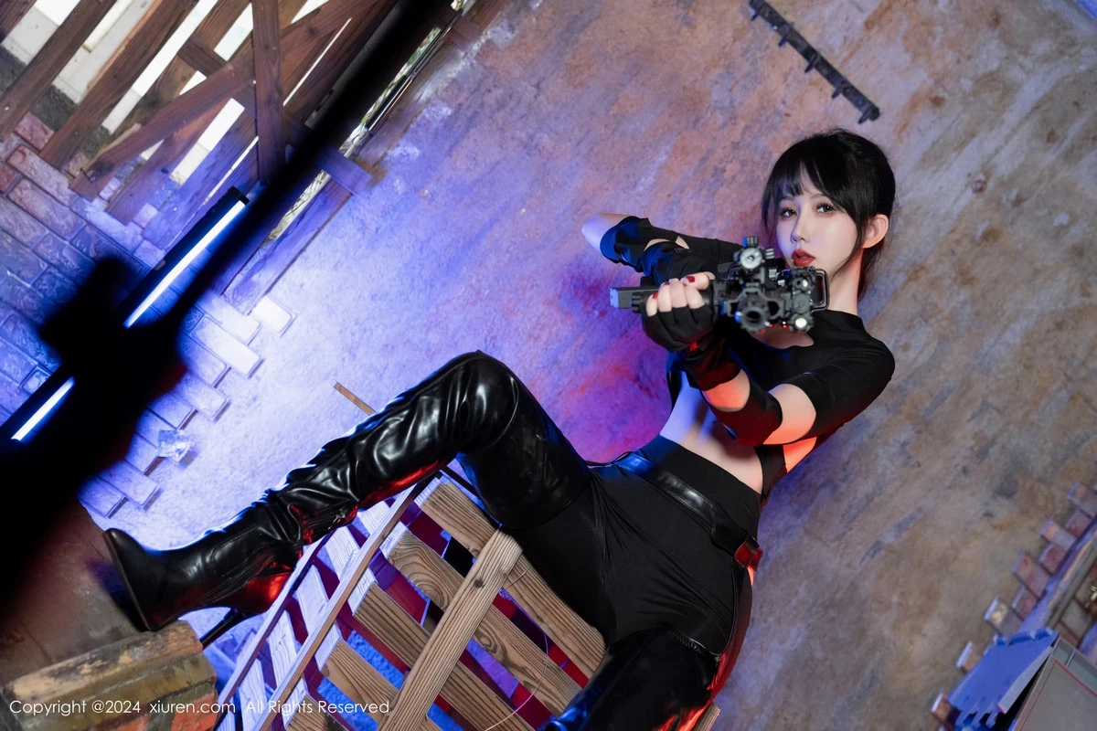 [XiuRen]高清写真图 2024.03.05 No.8177 波巧酱 性感美臀