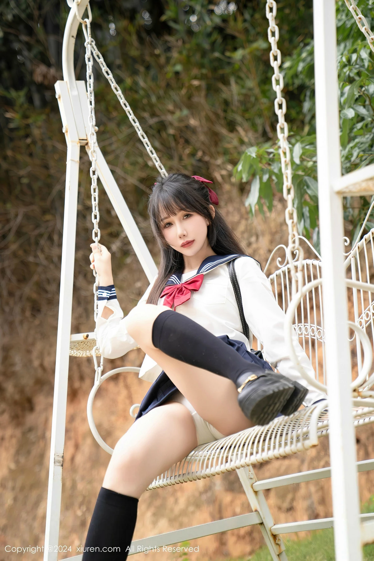 [XiuRen]高清写真图 2024.04.10 No.8365 波巧酱 性感美腿