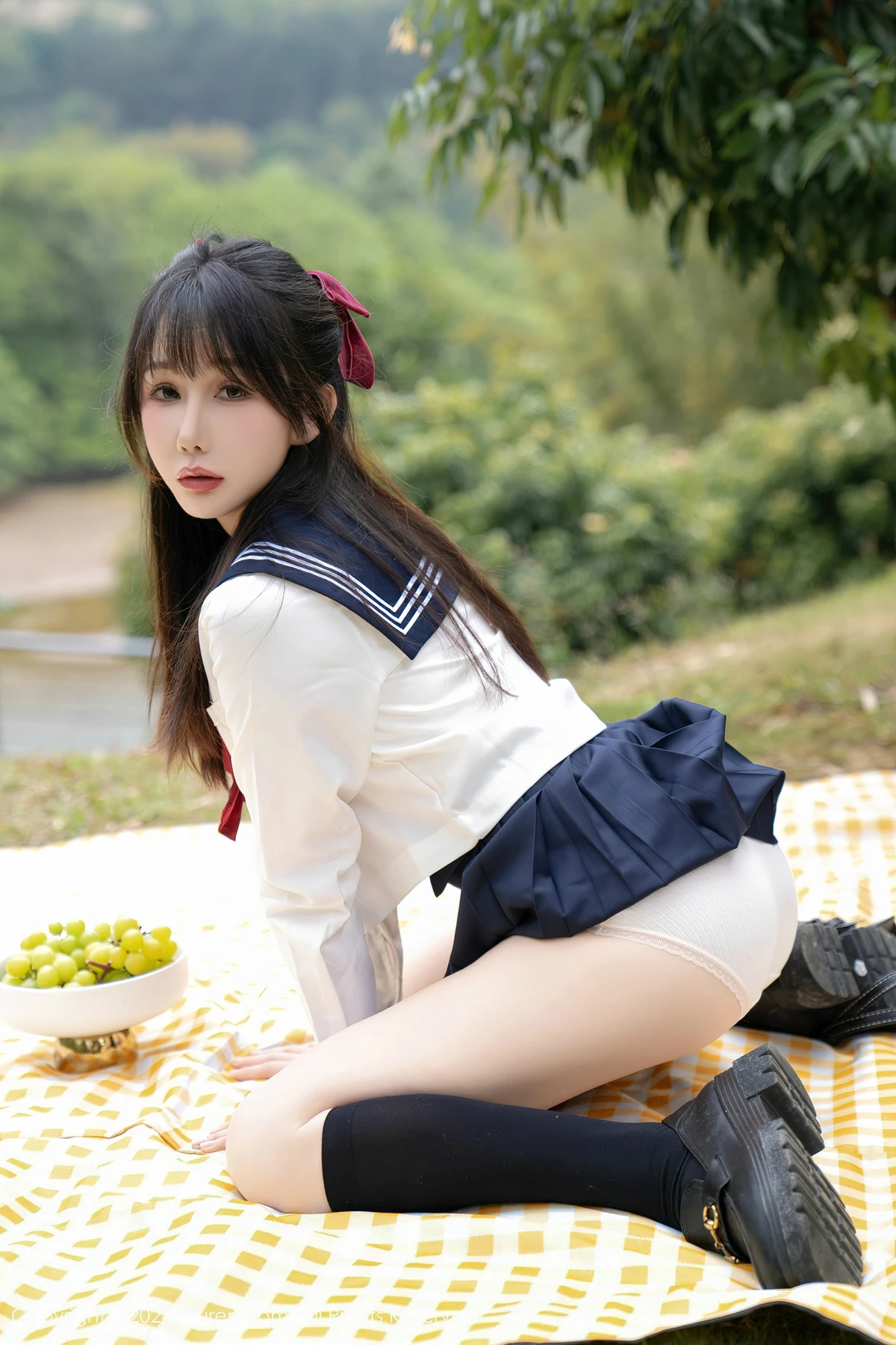 [XiuRen]高清写真图 2024.04.10 No.8365 波巧酱 性感美腿